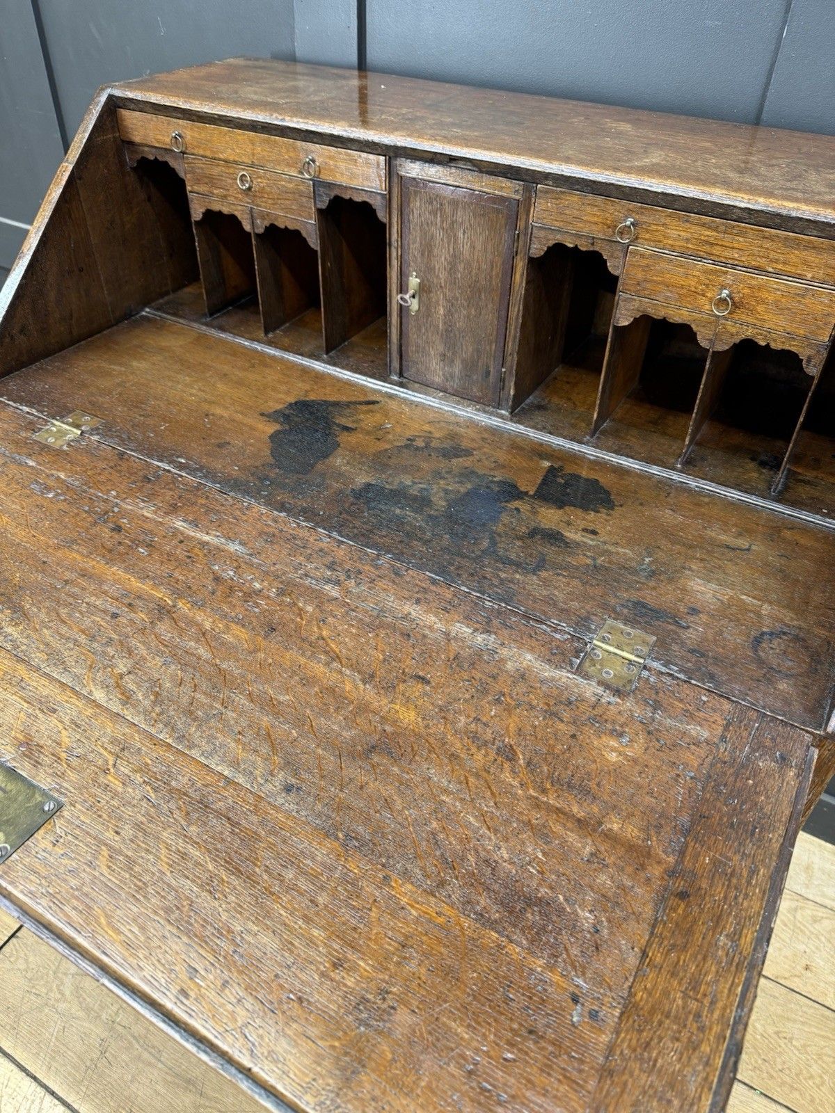 725.0 Georgian Oak Bureau Desk / Writing Desk / Sideboard Chest Of Drawers photo