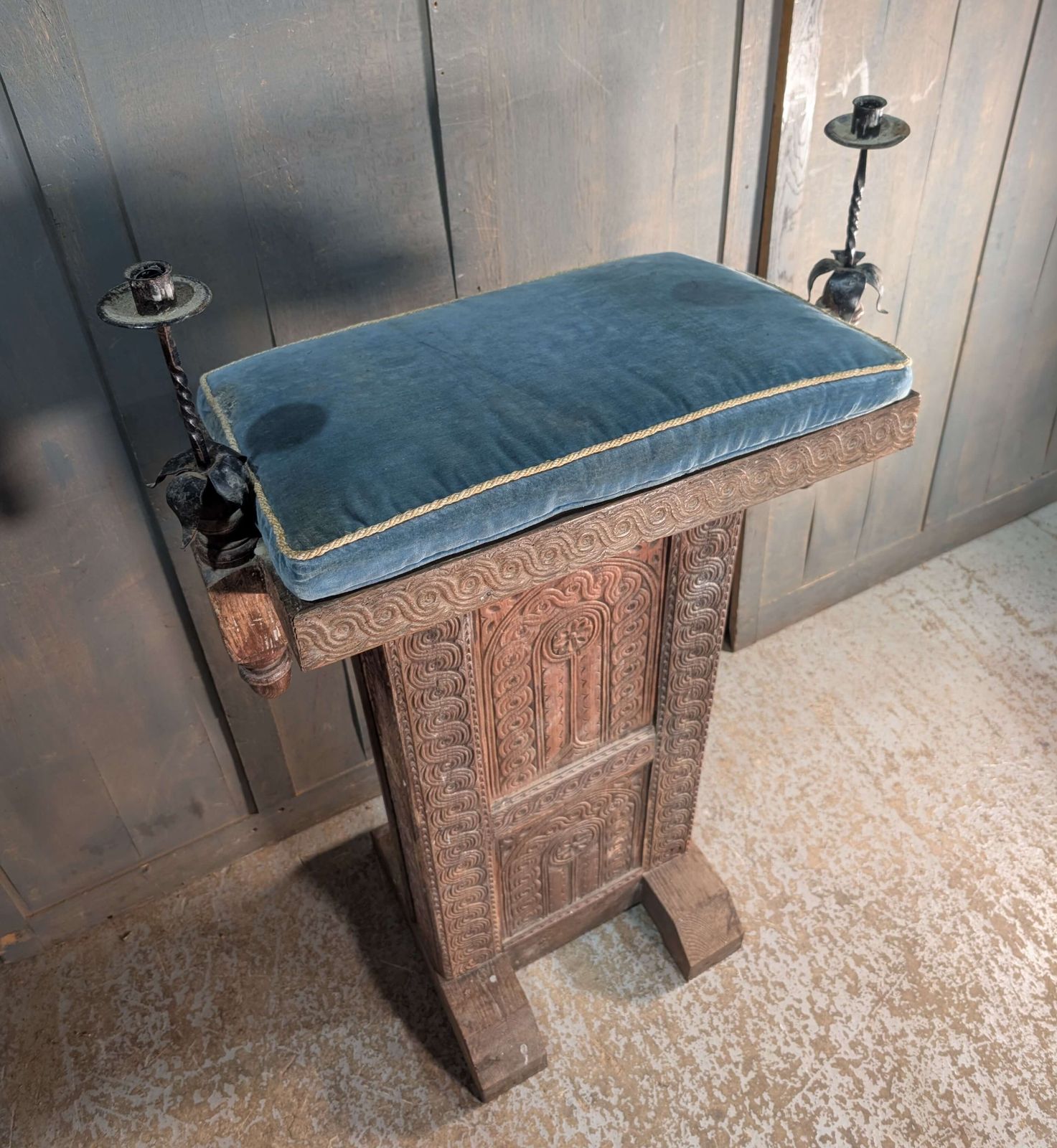 photo furniture Medieval Style Antique Church Lectern Ambo From St Mary The Virgin Henham