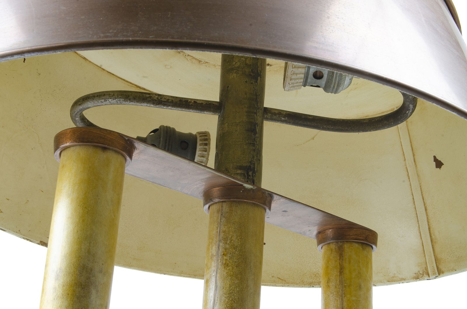 Mid 20th Century Modern Bouillotte Table Lamp With Brass Body And Shade, Italy photo Lighting