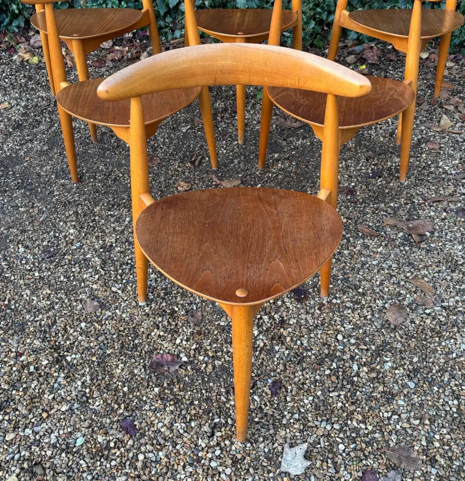 photo buy Vintage Hans Wegner Heart Table & Six Chairs C.1955