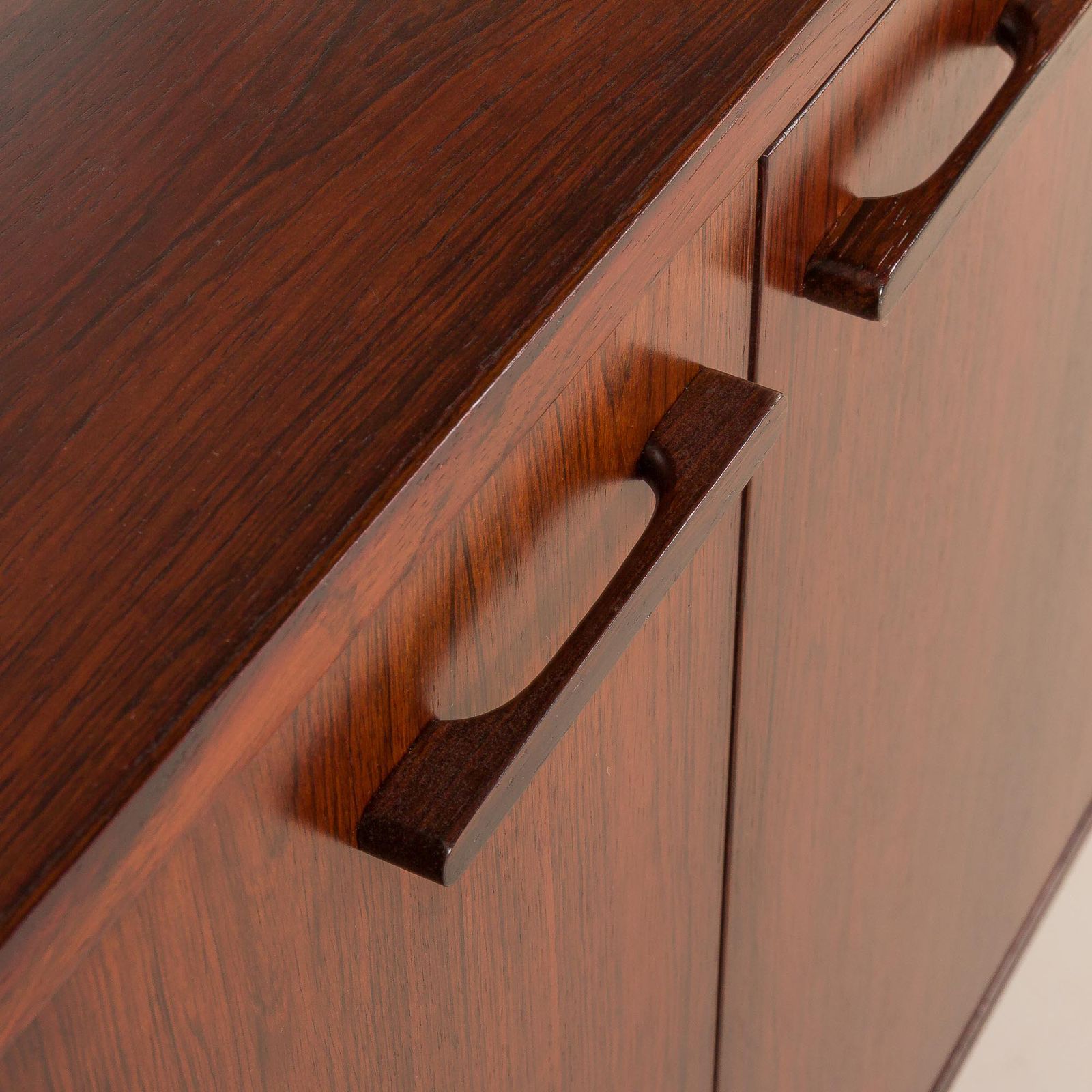 6738.0 Kai Kristiansen Rosewood Wall Unit With 2 Lamps For Fm Mobler, Denmark 1960s photo
