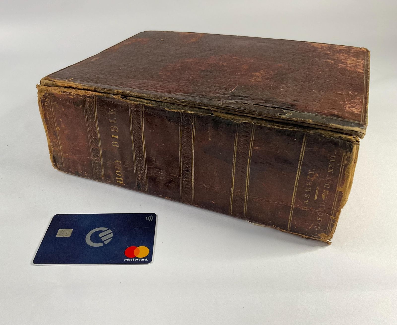 Antique Bible, John Baskett 1726. Very Rare photo furniture