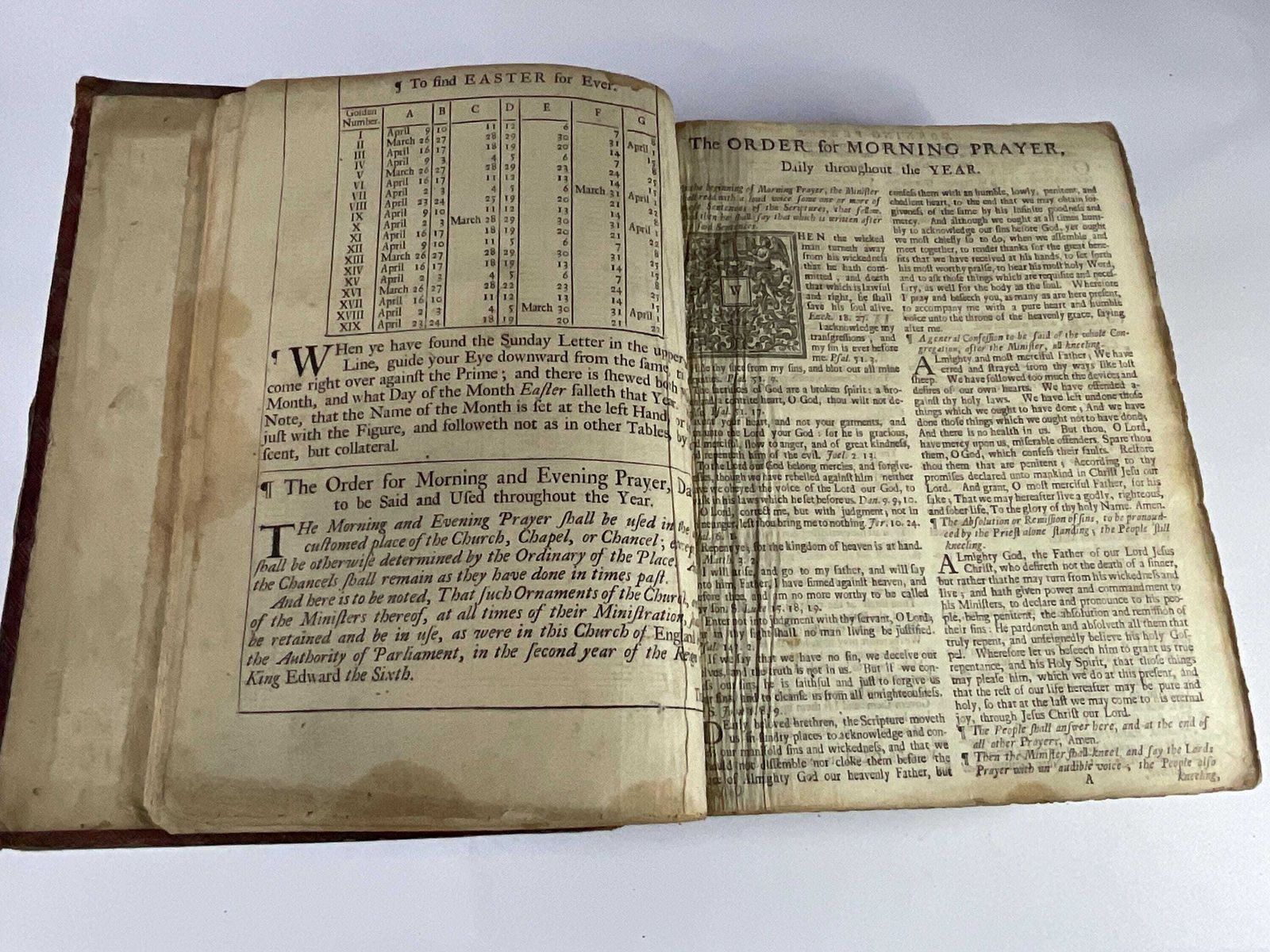 photo furniture Antique Bible, John Baskett 1726. Very Rare