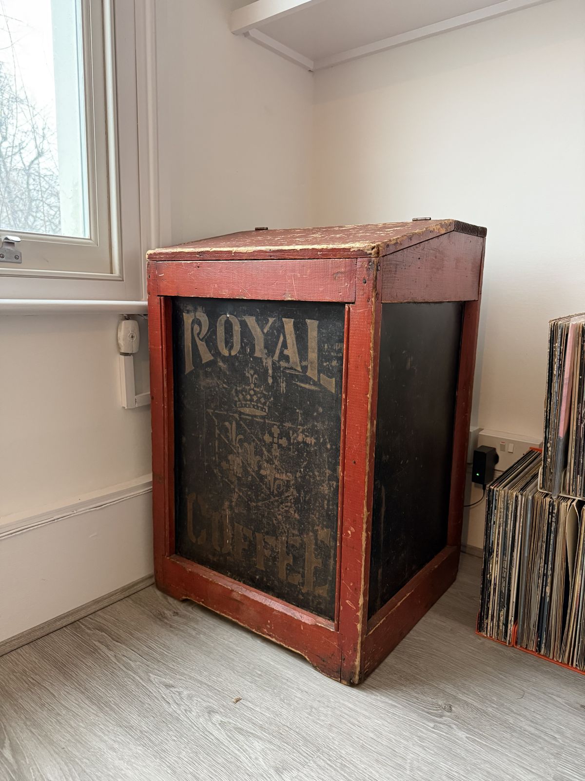 Extra Large Antique Royal Coffee Trade Tin, Early 20th Century photo furniture