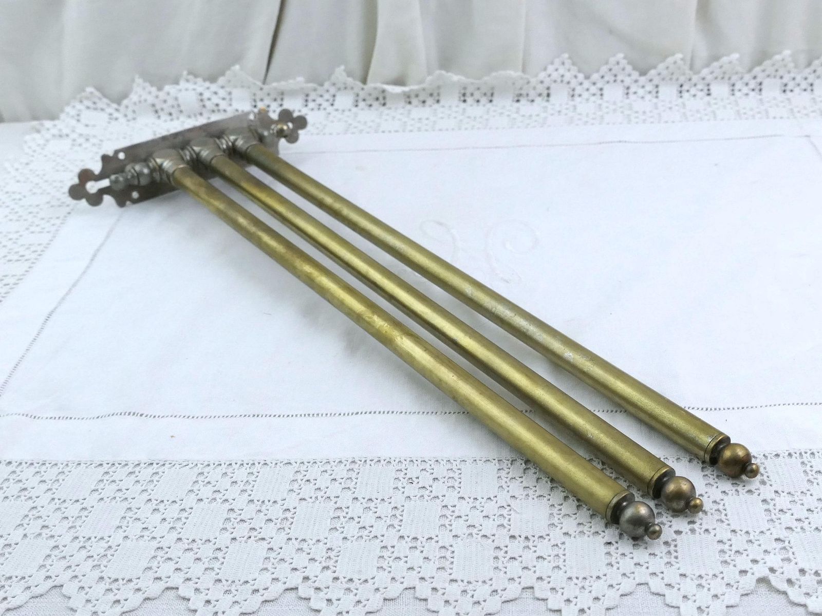photo furniture Large Antique French Distressed 3 Rod Swivel Wall Mounted Towel Rack, Retro Chateau Chic Bathroom Accessory From France, Kitchen Hanging