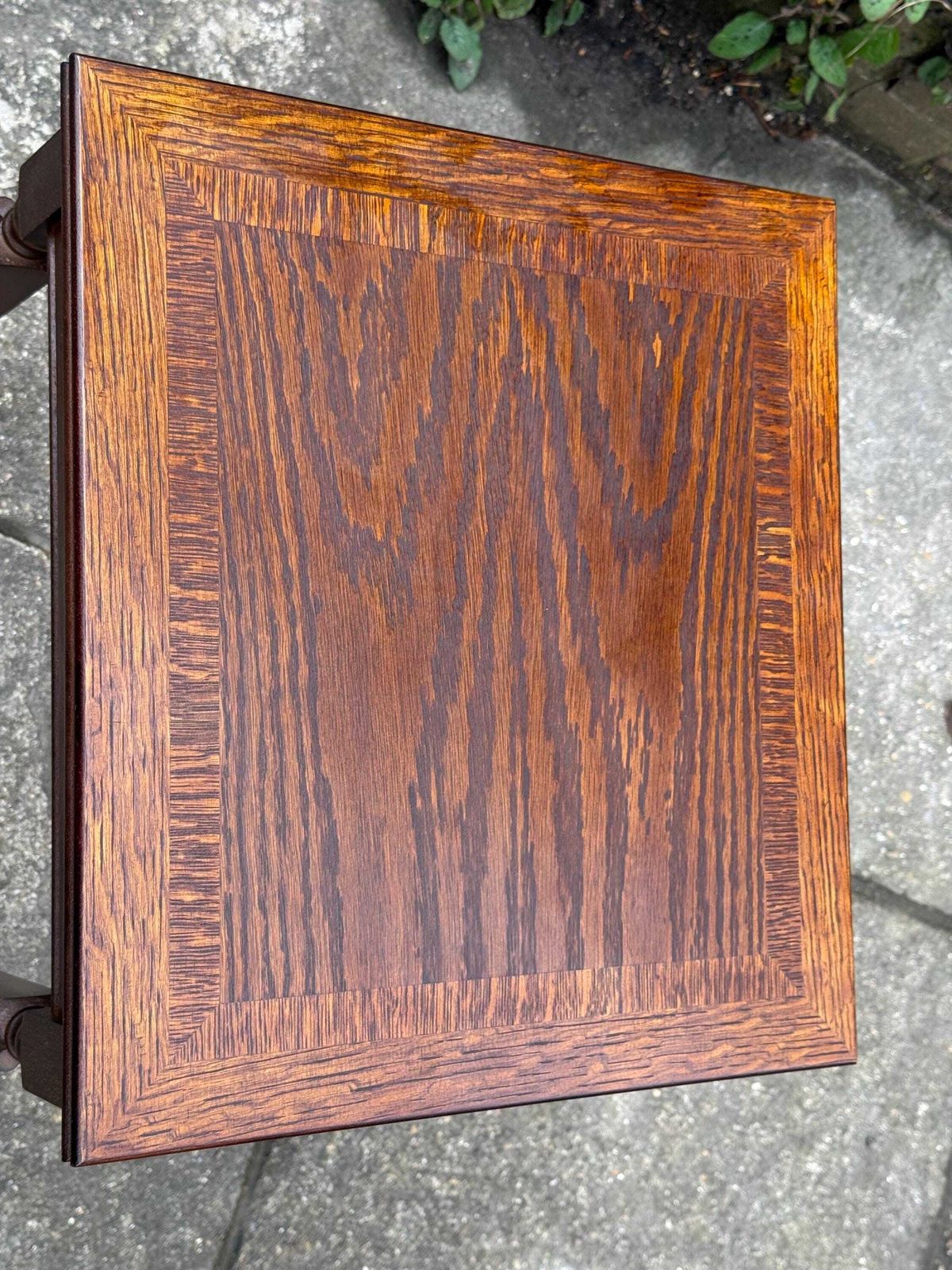 Top Quality 1980s Side Table With Attractive Veneered Detail And Neo Traditional Turned Legs photo for sale