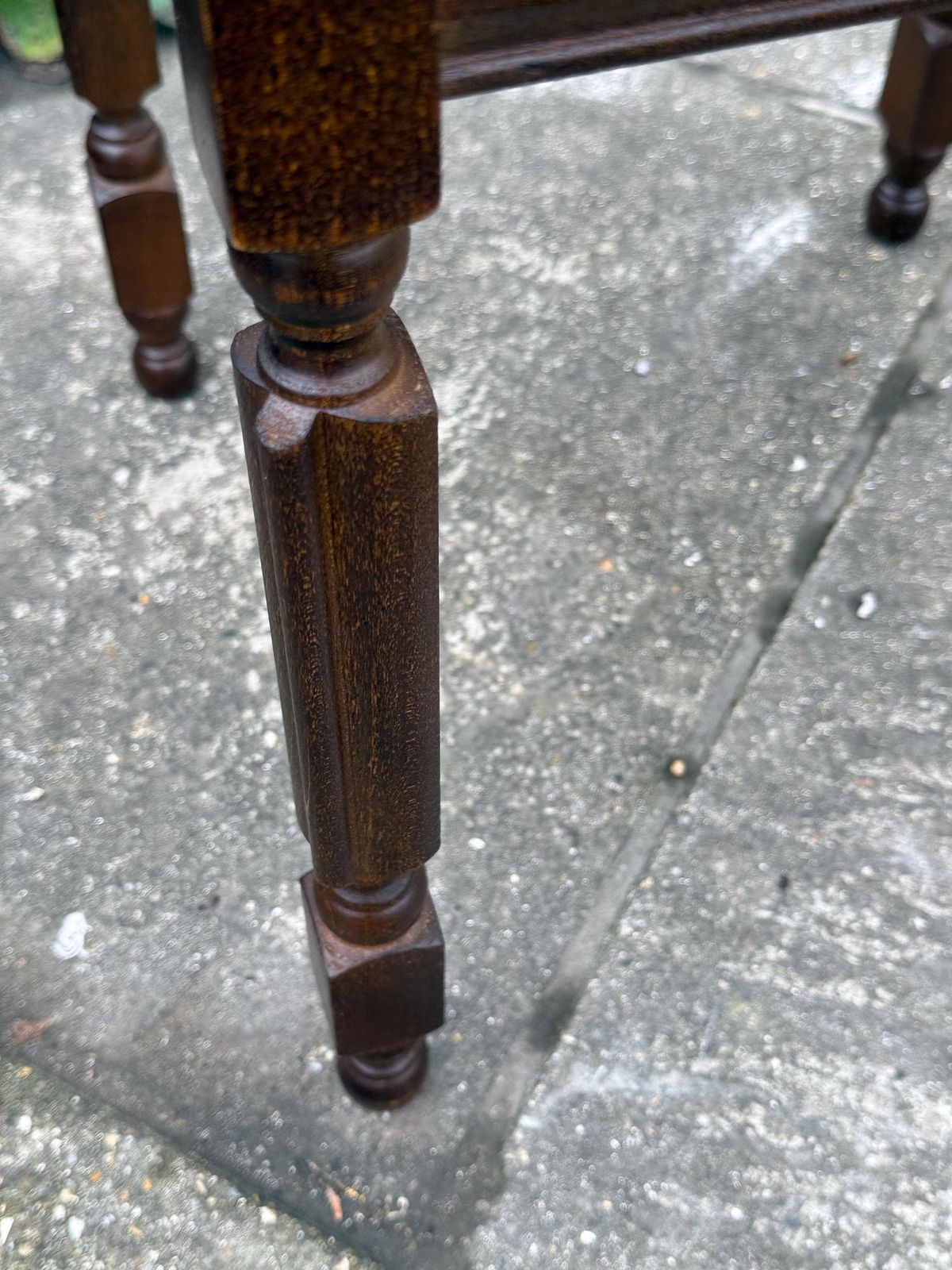 Top Quality 1980s Side Table With Attractive Veneered Detail And Neo Traditional Turned Legs photo vintage