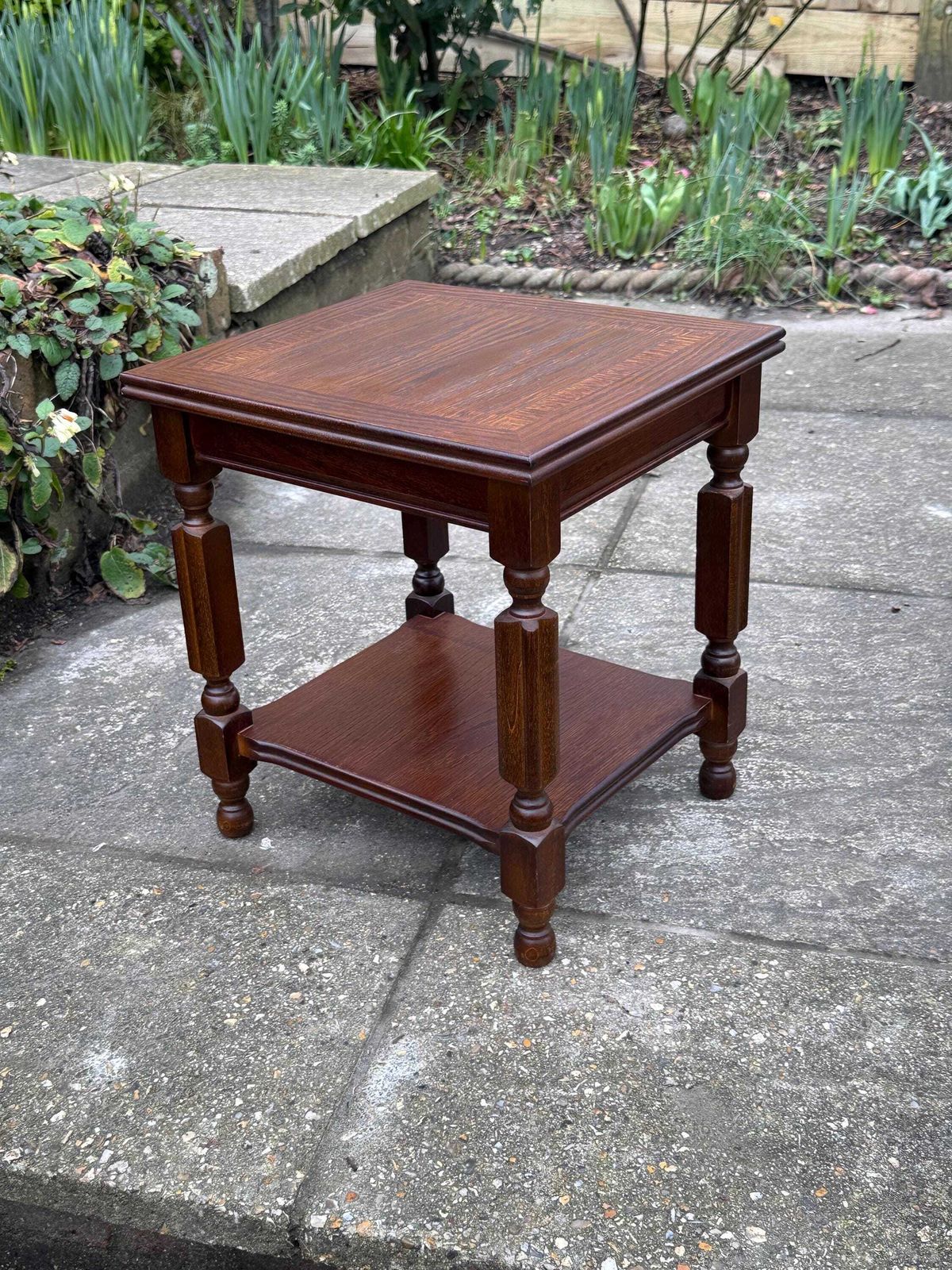 1980s Traditional Revival Wooden Side Table With Attractive Detailed Top And Turned Legs, Neo Traditional Occasional Table