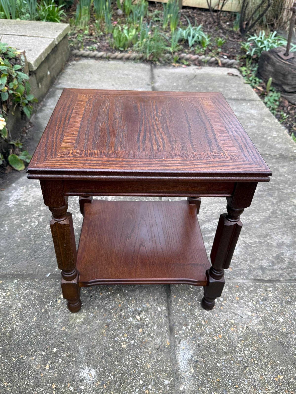 photo vinterior 1980s Traditional Revival Wooden Side Table With Attractive Detailed Top And Turned Legs, Neo Traditional Occasional Table