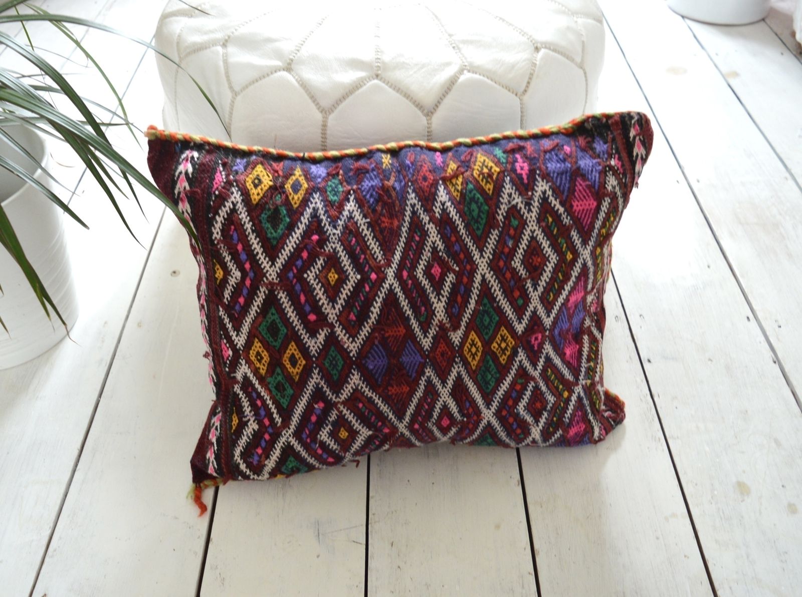 Vintage Moroccan Berber Pillow 39 Cm X 49 Cm Cushion Cover Amizigh  Berber Kilim  Geometric Colourful photo for sale