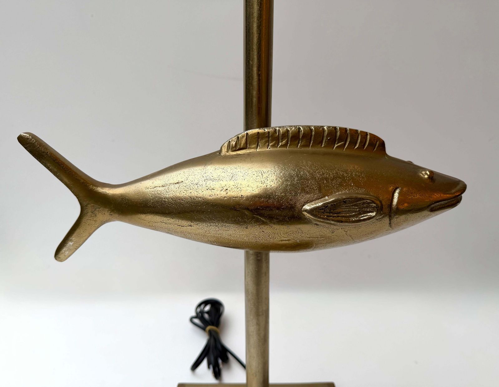 photo furniture Pair Of Fish Lamps Gilt Metal. France, 1990s