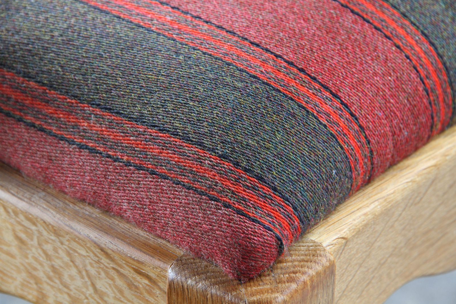 photo vinterior Vintage Brutalist Oak Razorblade Red Striped Armchair By H. Kjærnulf, 1960s