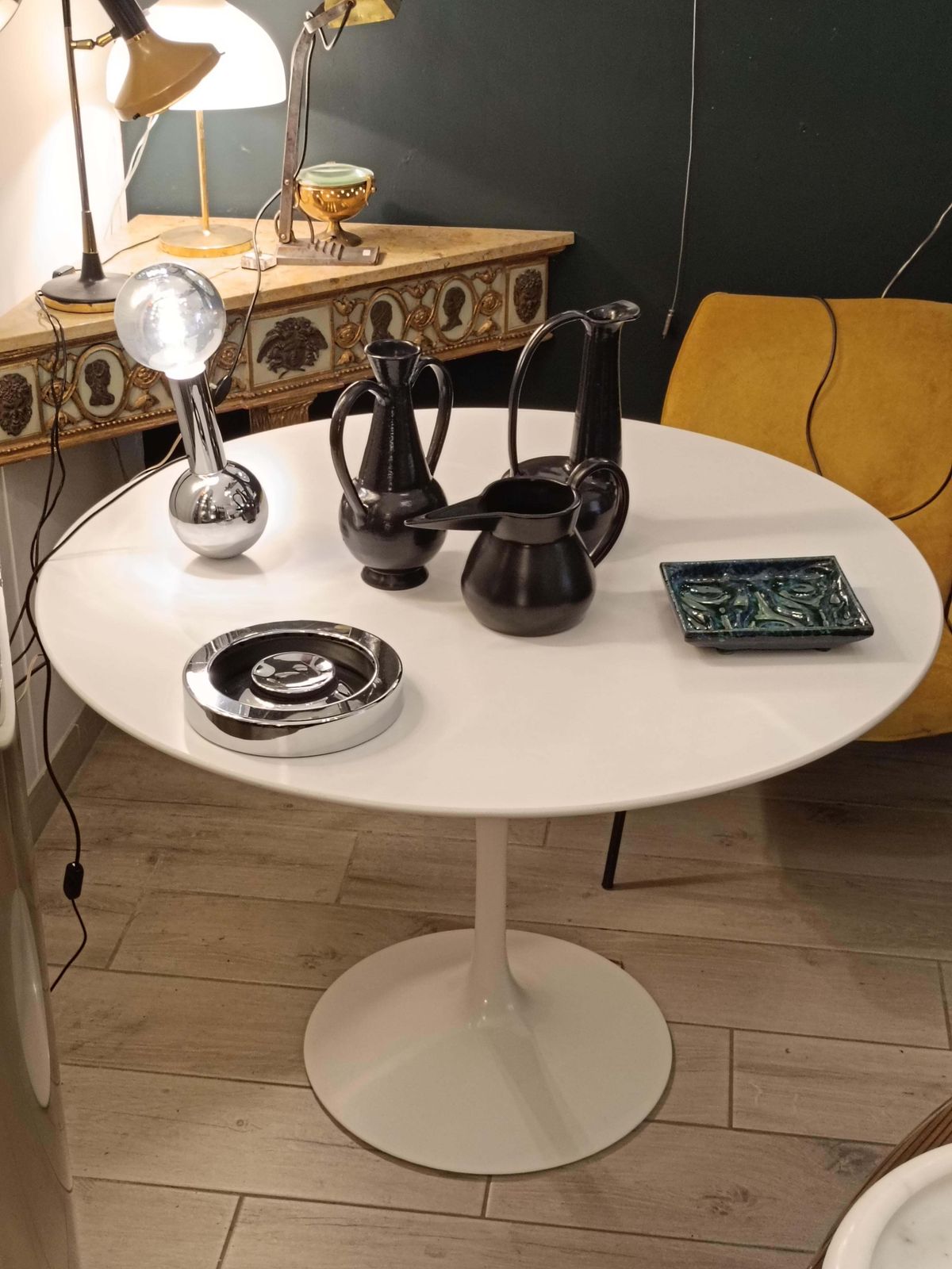Eero Saarinen For Knoll "Tulip" Dining Table, Italy 1960s photo vintage