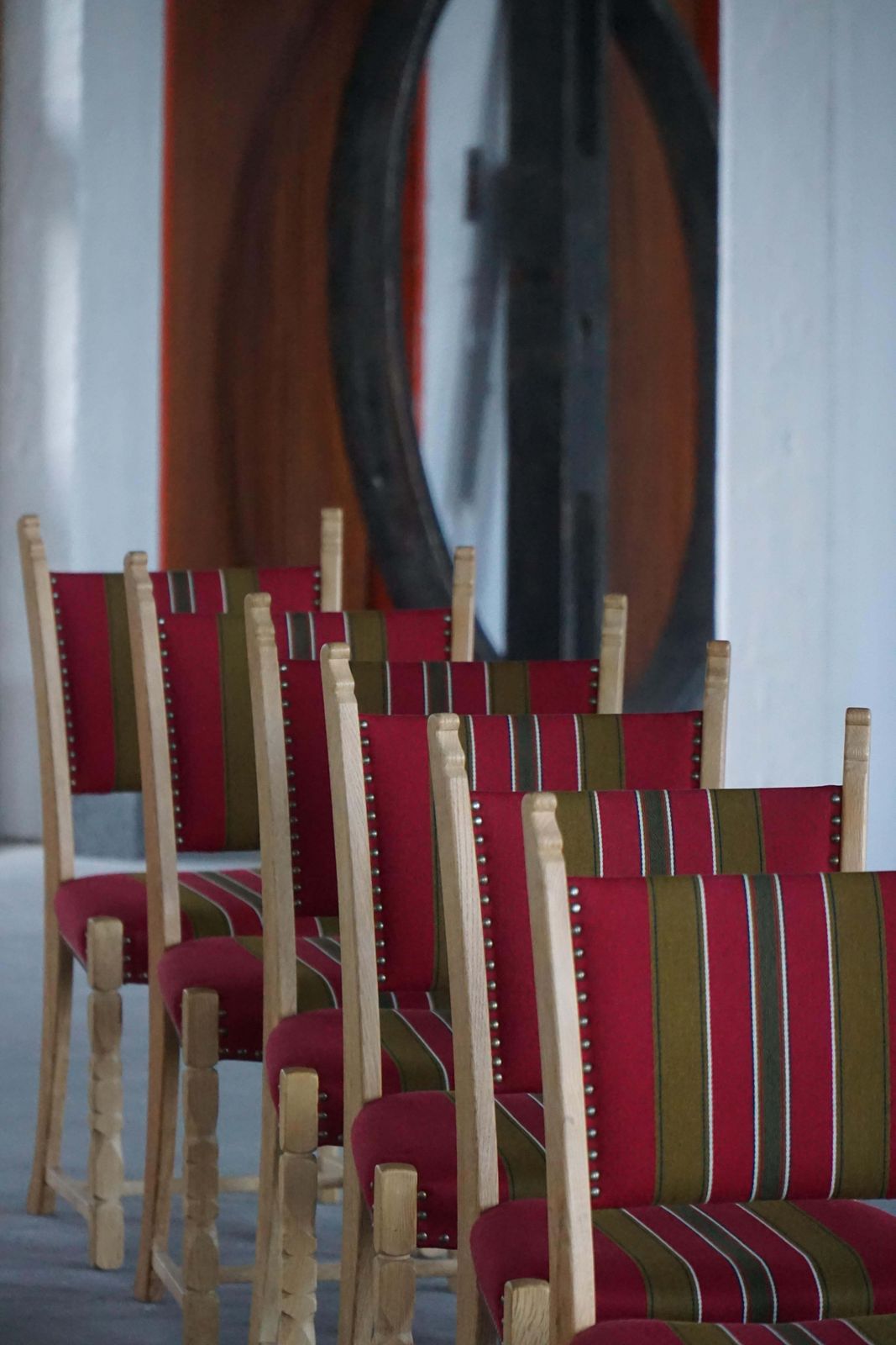 photo vintage Danish Mid Century Modern, Set Of 6 Oak Dining Chairs, Henning Kjærnulf, 1960s