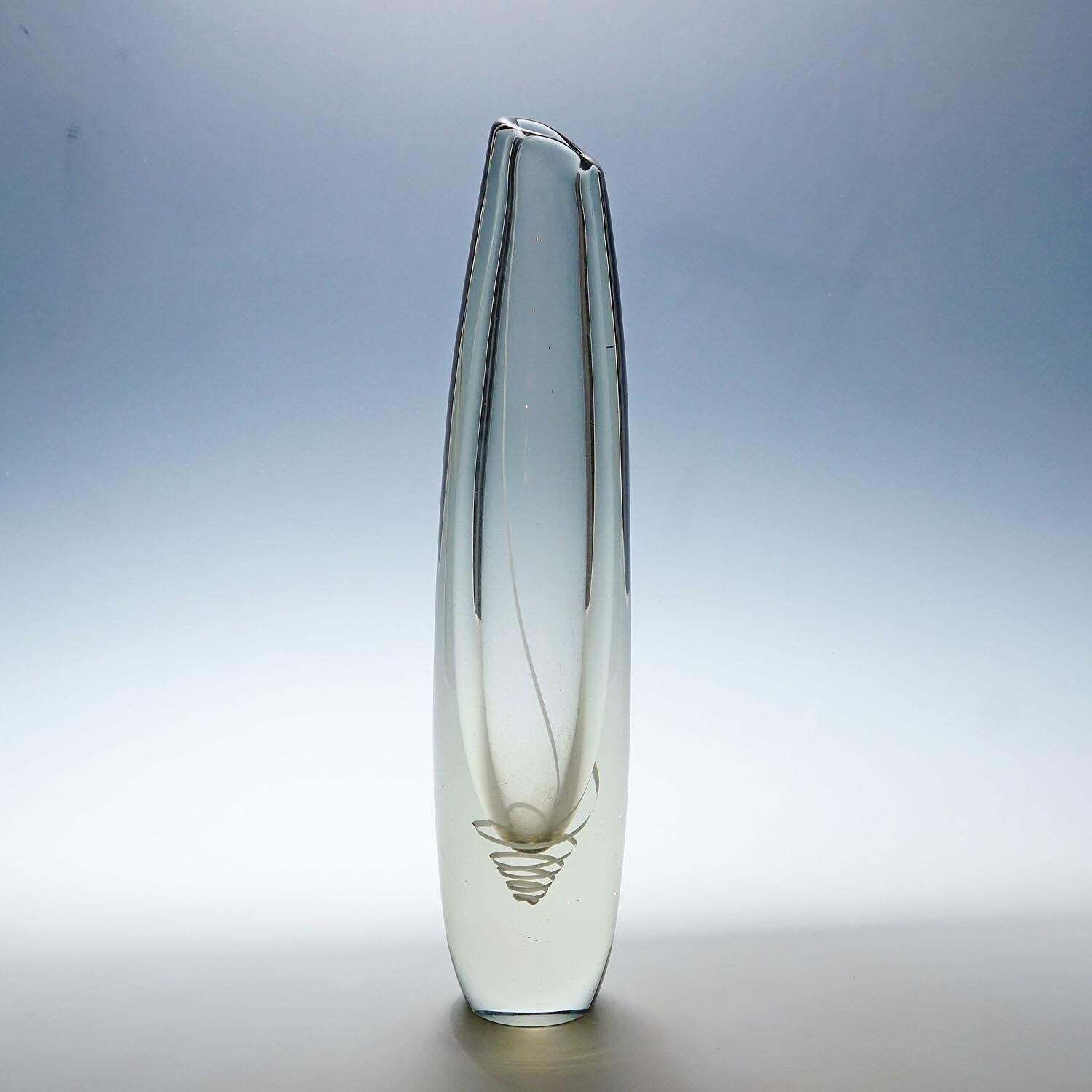 Art Glass Vase Serpente By Gunnel Nyman For Nuutajarvi Notsio photo furniture