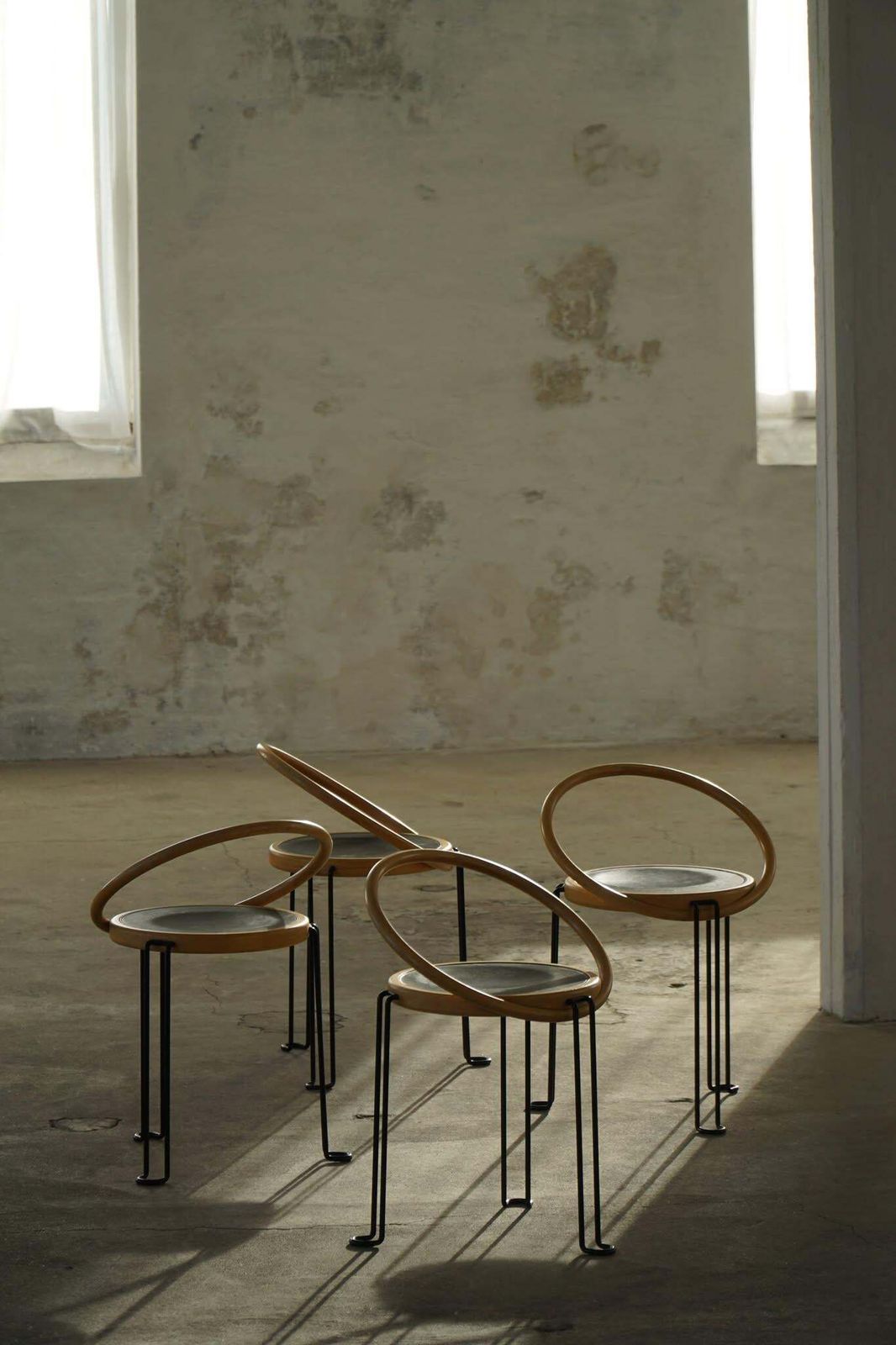 Set Of 4 Sculptural “Oblado” Dining Chairs By Børge Lindau, Swedish Modern, 1980 photo furniture