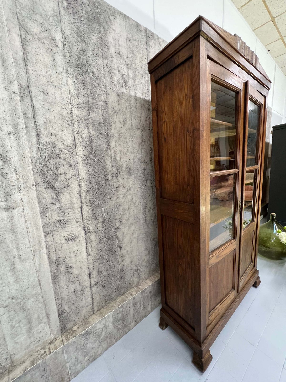 Furniture Vitrine Double Door Glazed Display Cabinet photo