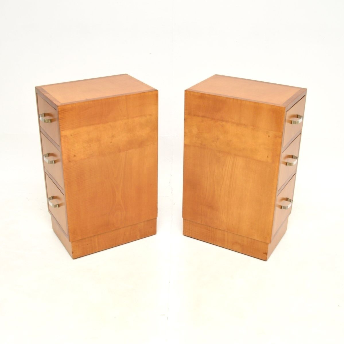 photo furniture Pair Of Art Deco Satinwood And Walnut Bedside Chests