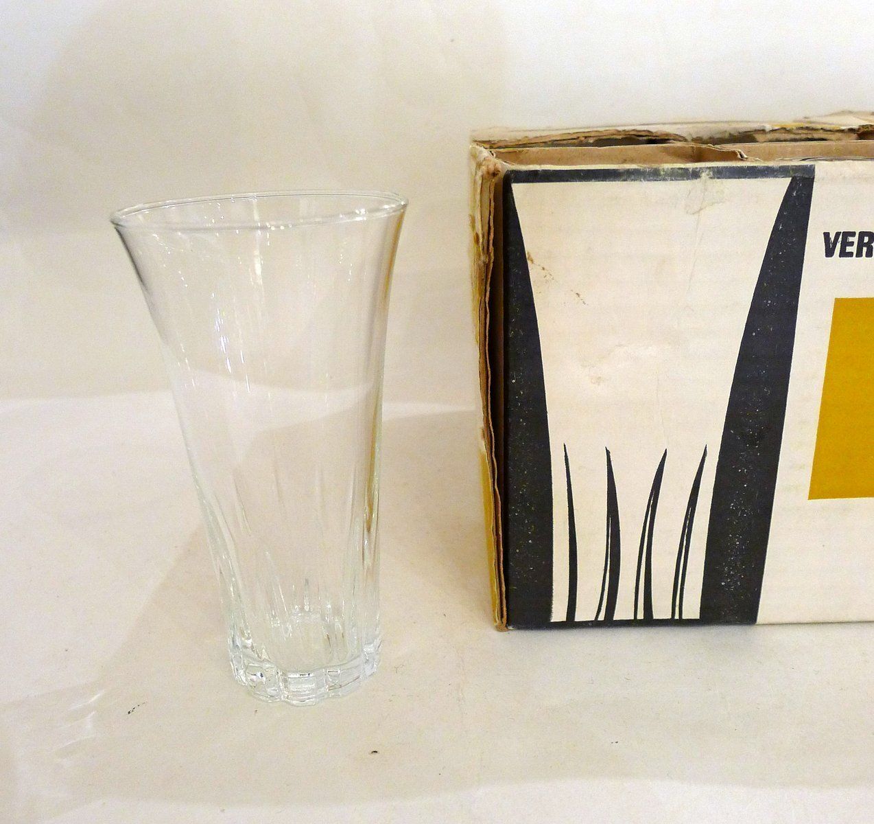 Glass Flute Glasses From Luminarc, France, 1970s, Set Of 12 photo Home Decor