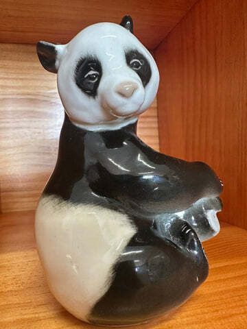 Lomonosov Lfz Seated Panda By Pavel Veselov – Ussr Circa 1960s 70s