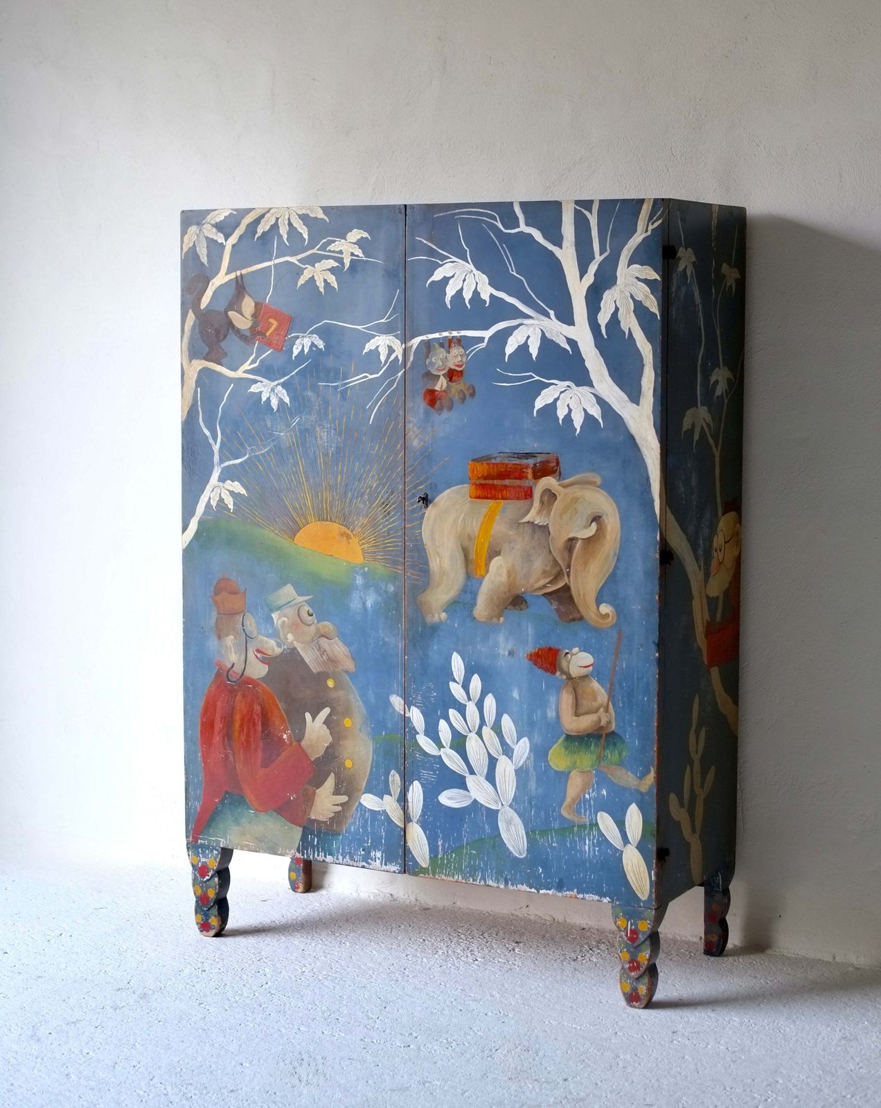 photo vinterior 1920’s Italian Cabinet With Painted Figures From Corriere Dei Piccoli