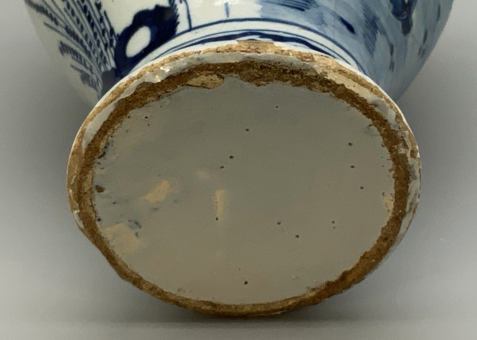 photo vintage A Circa 1700 Dutch Delft Chinoiserie Blue & White Vase Antique Faience Delftware