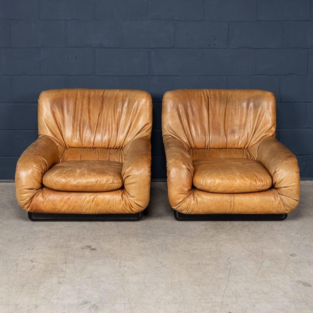 Vintage 20thc Pair Of Italian Leather Lounge Chairs By Rossi Di Albizzate C.1970 photo for sale