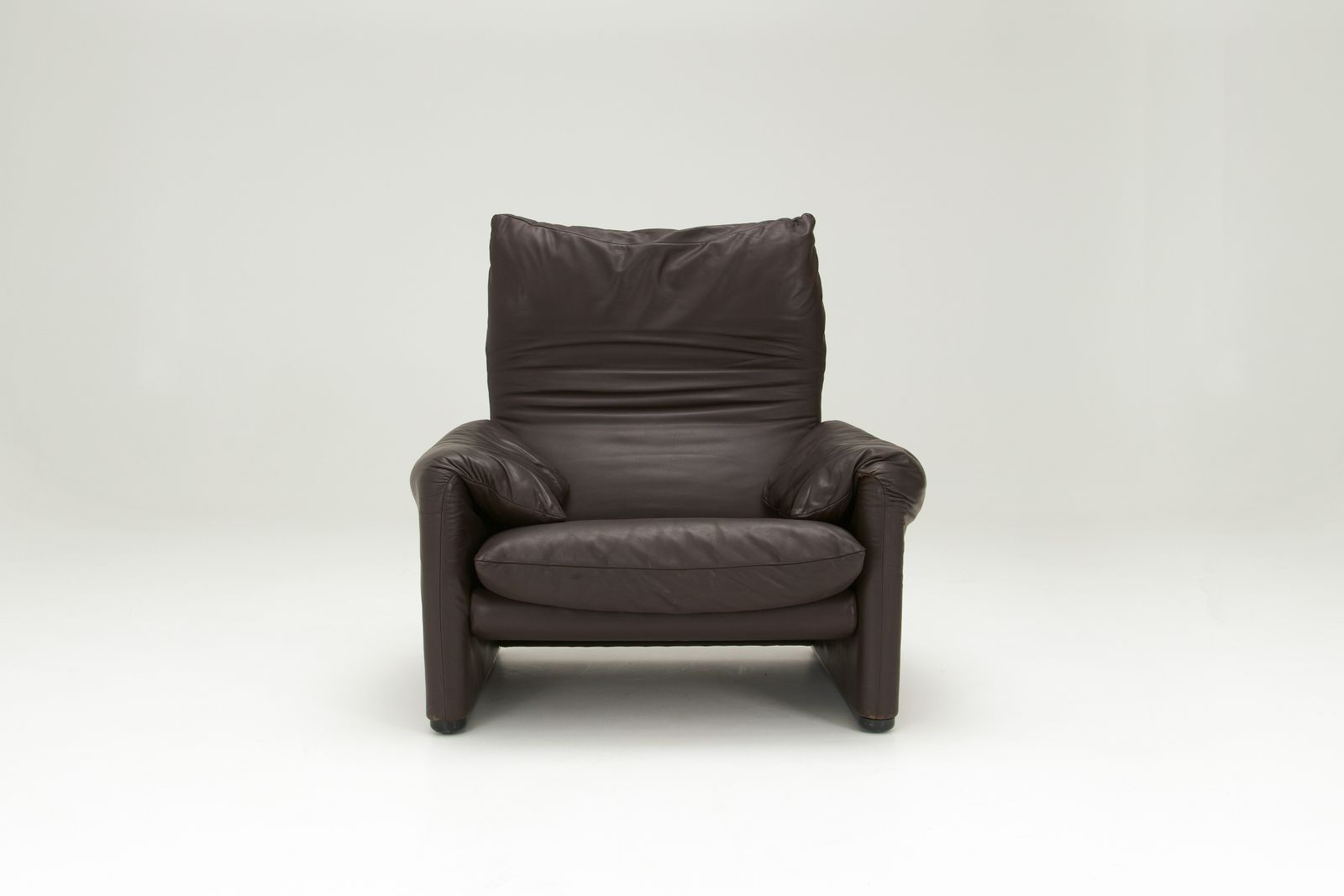 'Maralunga' Armchair   Vico Magistretti photo vintage