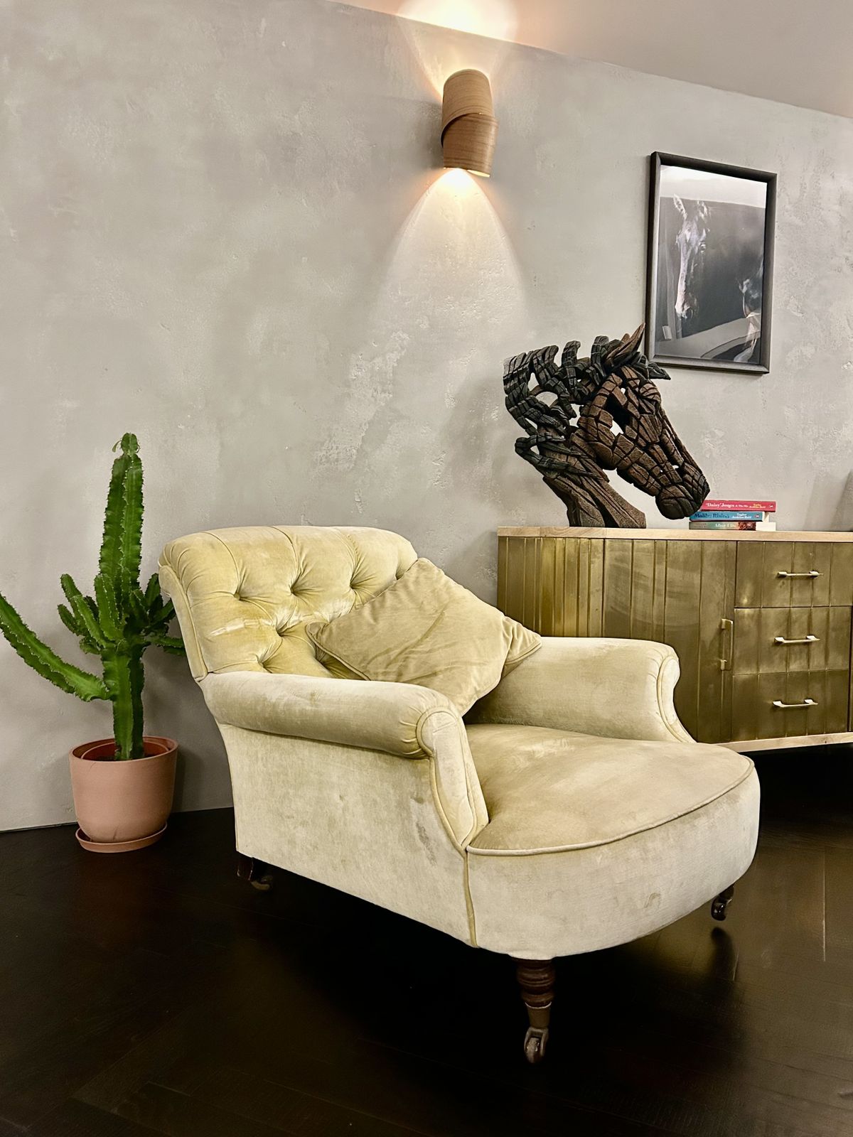 Vinterior Listing Description — Howard & Sons Club Chair (Professionally Reupholstered)