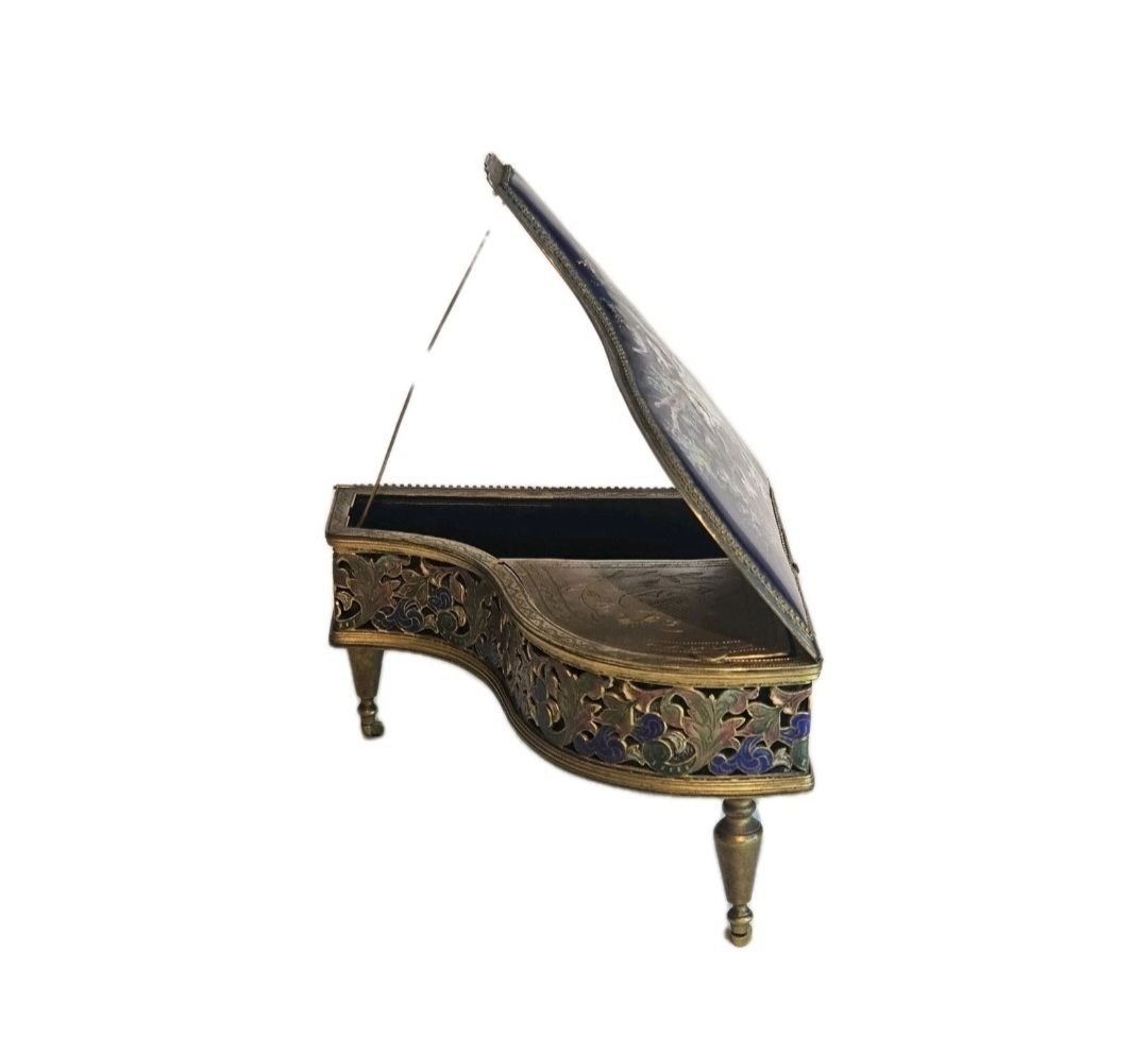 A 19thc French Musical Ormolu & Enamel Jewellery Box Modelled As A Grand Piano photo Home Decor