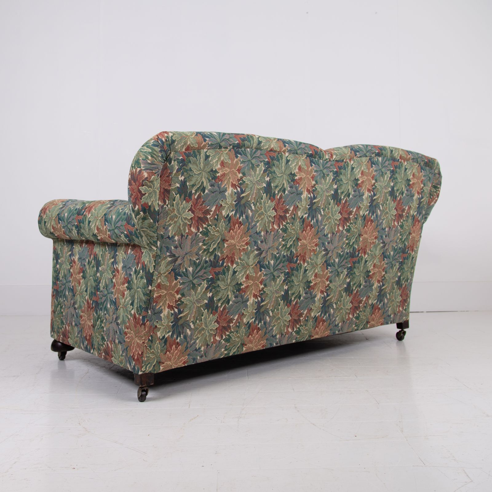 photo furniture A Lovely Anitque English 2 Seater Sofa Early 1900s
