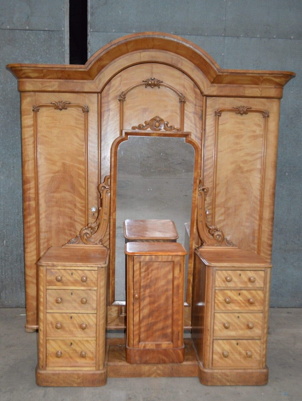 Bedroom Suite, 1800s, Birch, Antique
