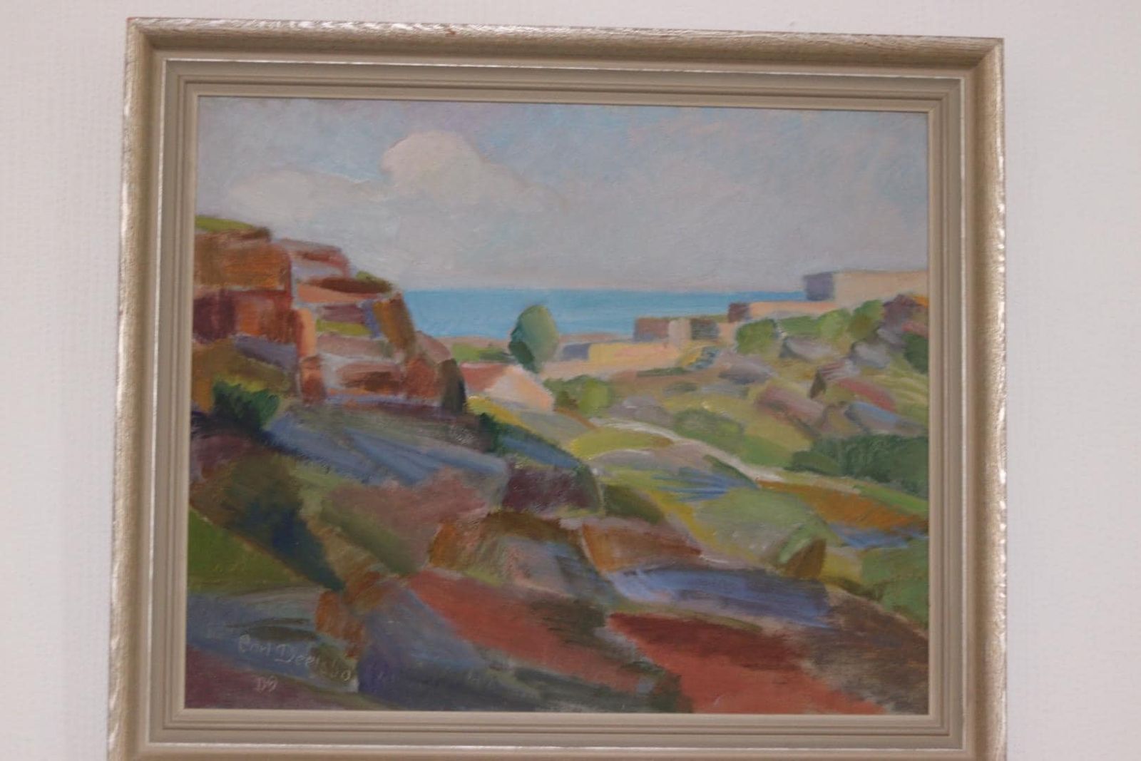 Original Swedish Oil On Panel – “Coastal Landscape” By Carl Deelsbo (1908–1982) – Vintage & Framed – 45.5 × 53.5 Cm (17.9" × 21.1") photo furniture