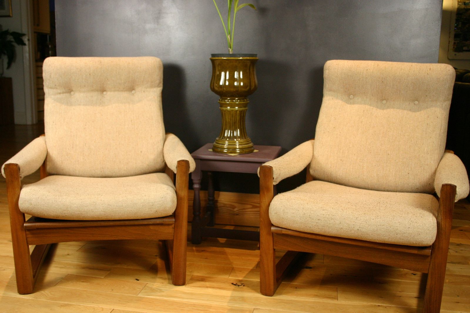 1350.0 Pair Of Mid Century Guy Rogers ‘Virginia’ Teak Armchairs, 1960s photo