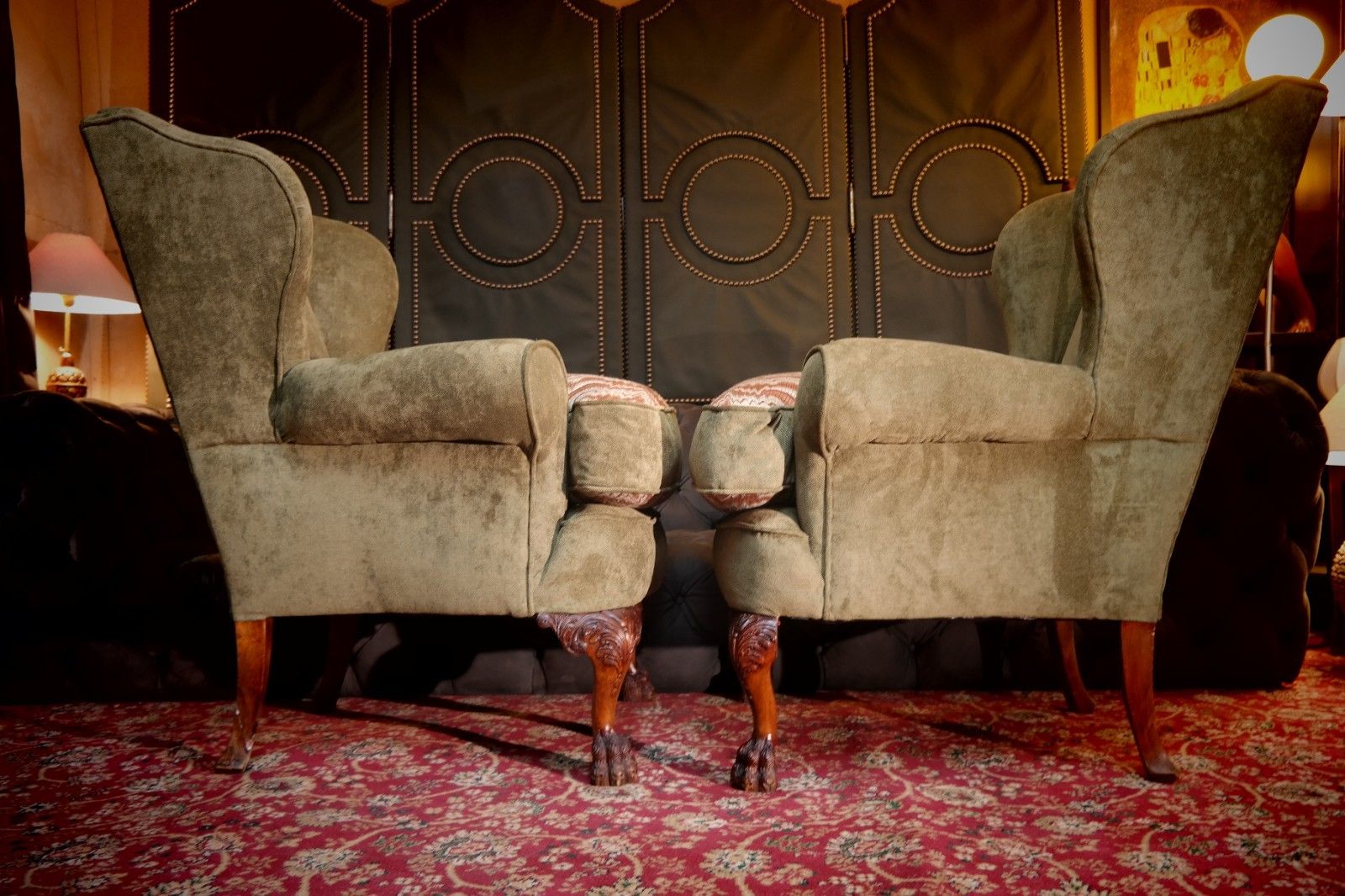 photo vinterior Superb Pair Victorian Style Ball & Claw Feet Wingback Armchairs Nobalis Bargello