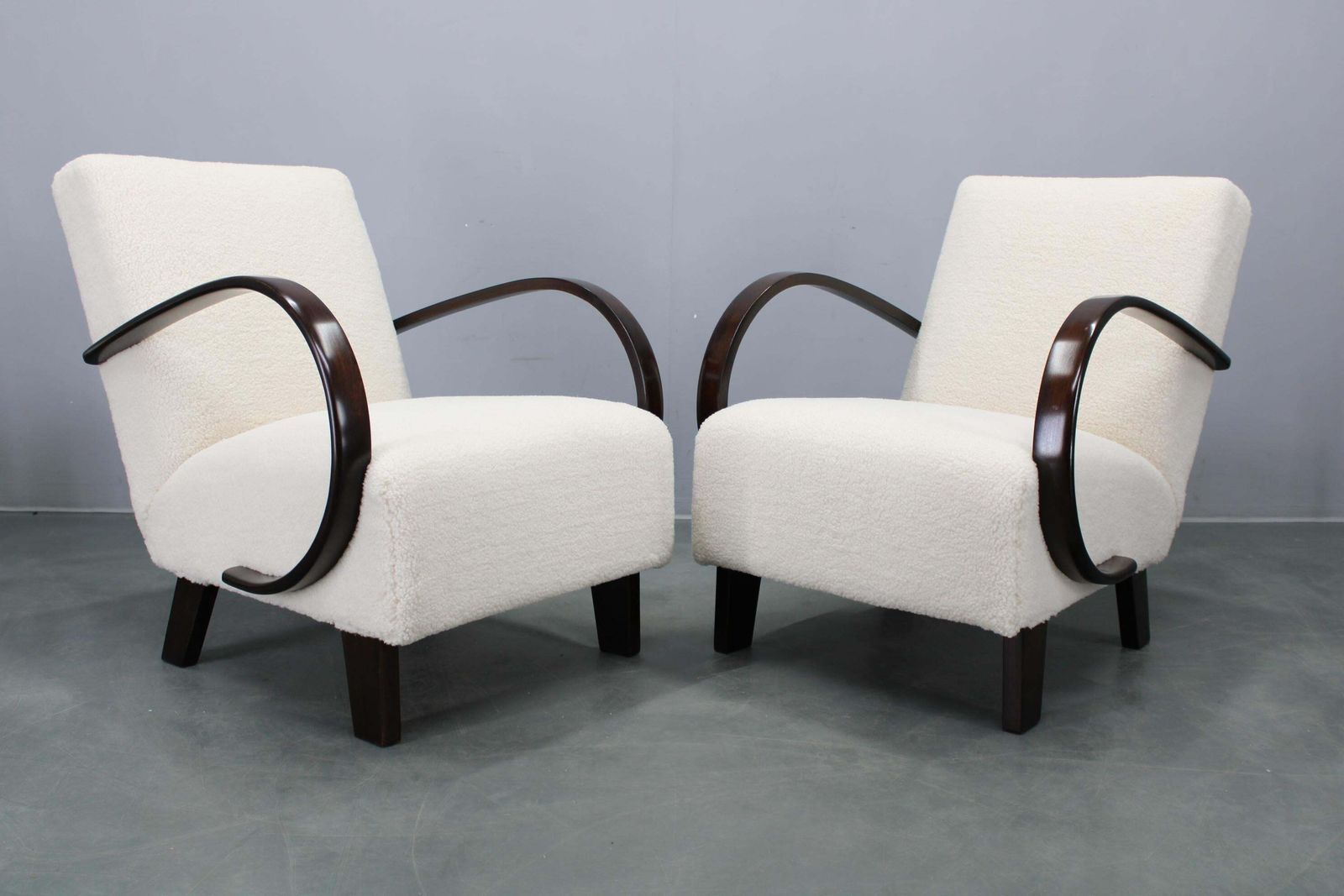 1940s Art Deco Armchairs By Jindřich Halabala, Beech Wood Upholstered photo furniture