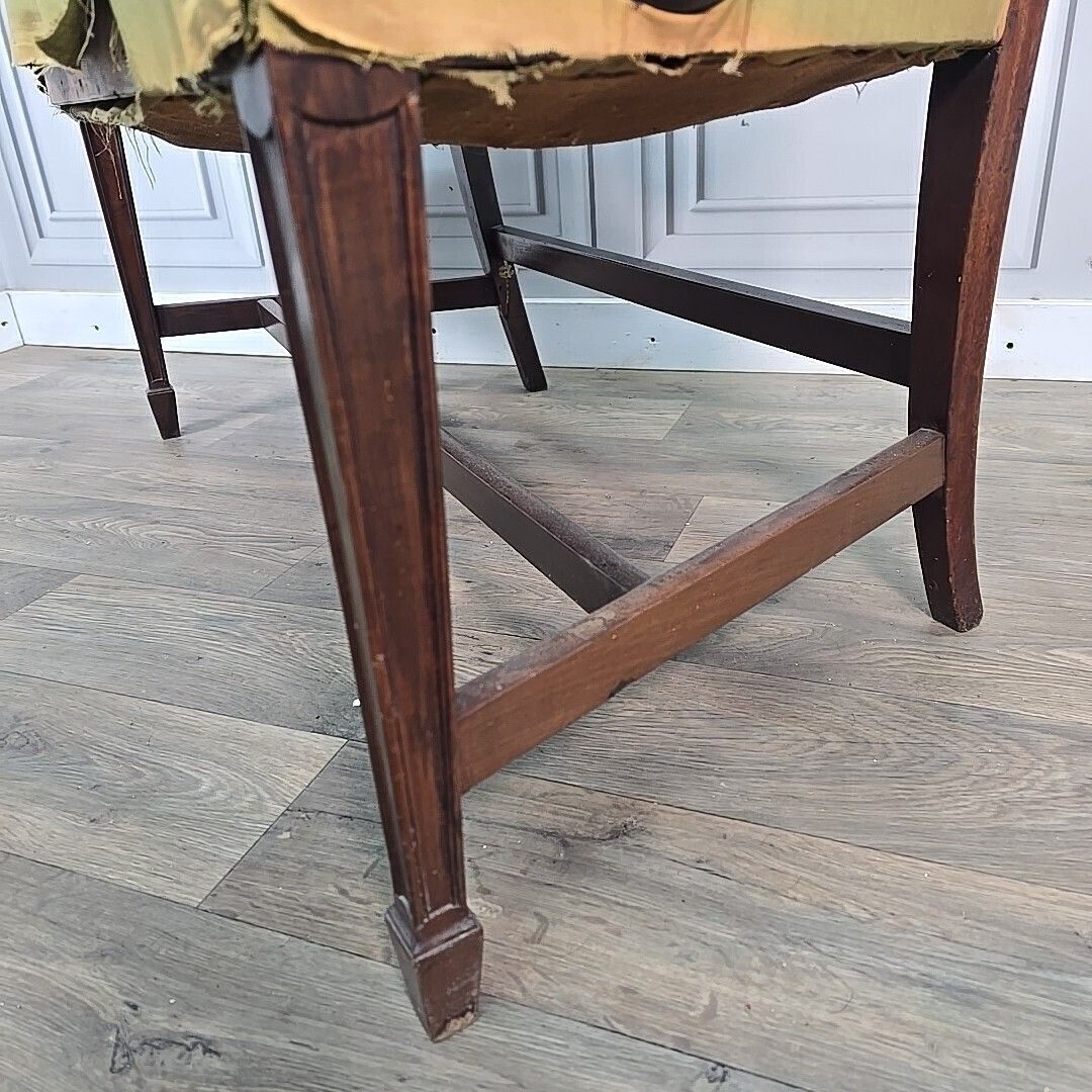 photo vintage Antique Mahogany Double Chair Salon Settee Hepplewhite Sheraton Revival Shield