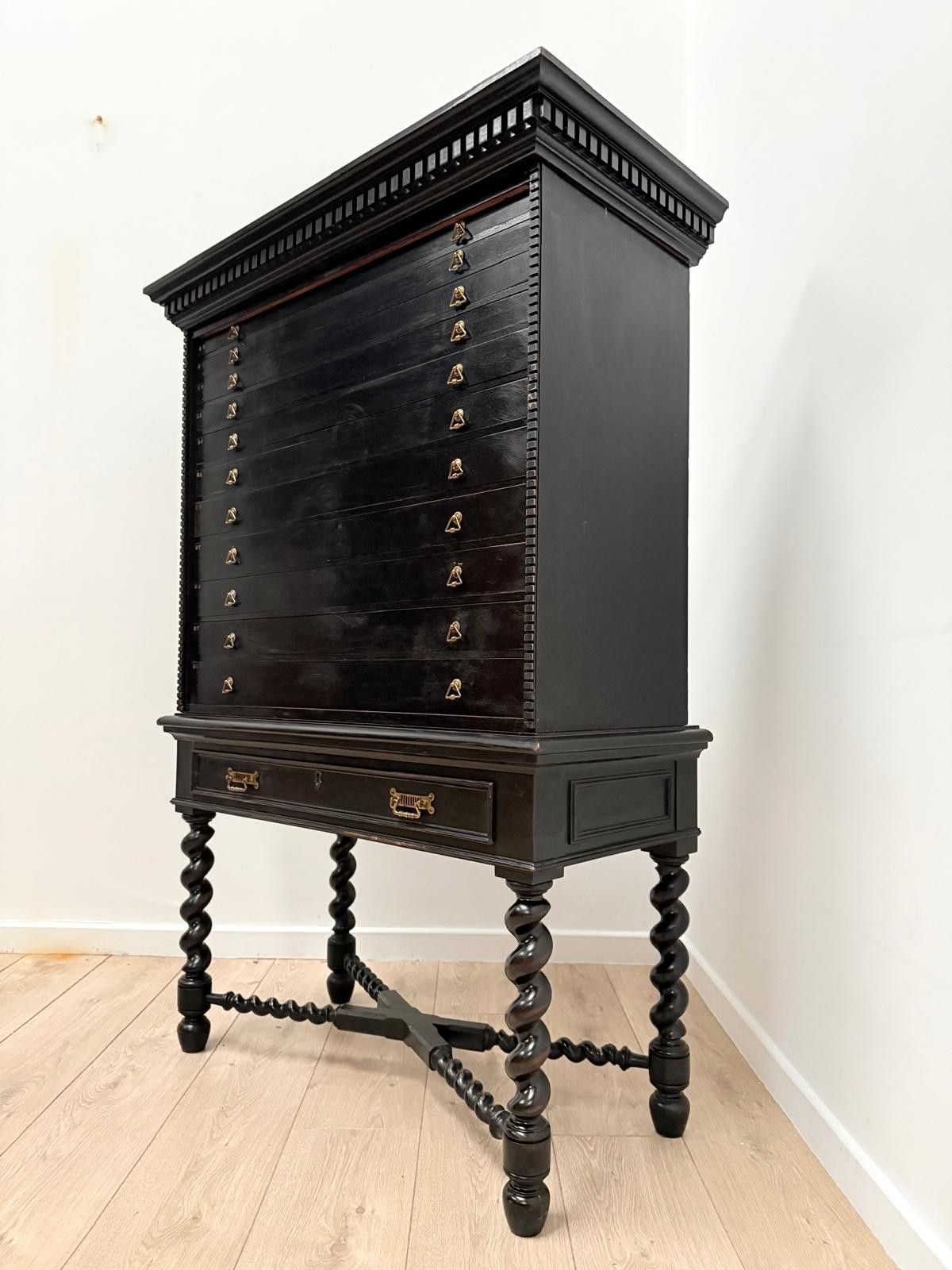 photo for sale Ebonised Jewelry, Specimen Chest Spiral Turned Legs Delivery Available 0010.