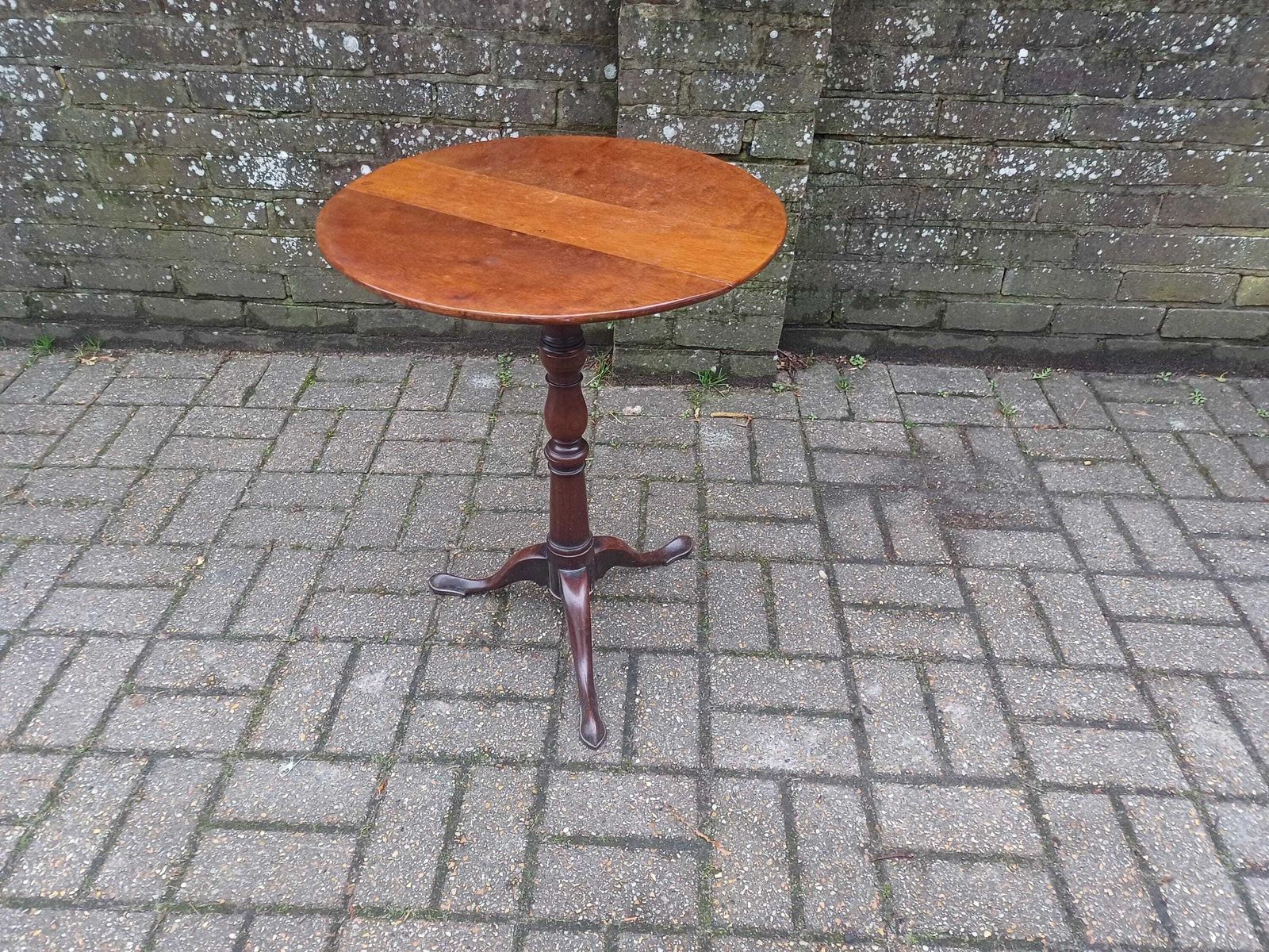 Victorian Mahogany Occasional Side Wine Table Round Top Turned Column Tripod Base Antique Lamp Plant Stand Bedside Table