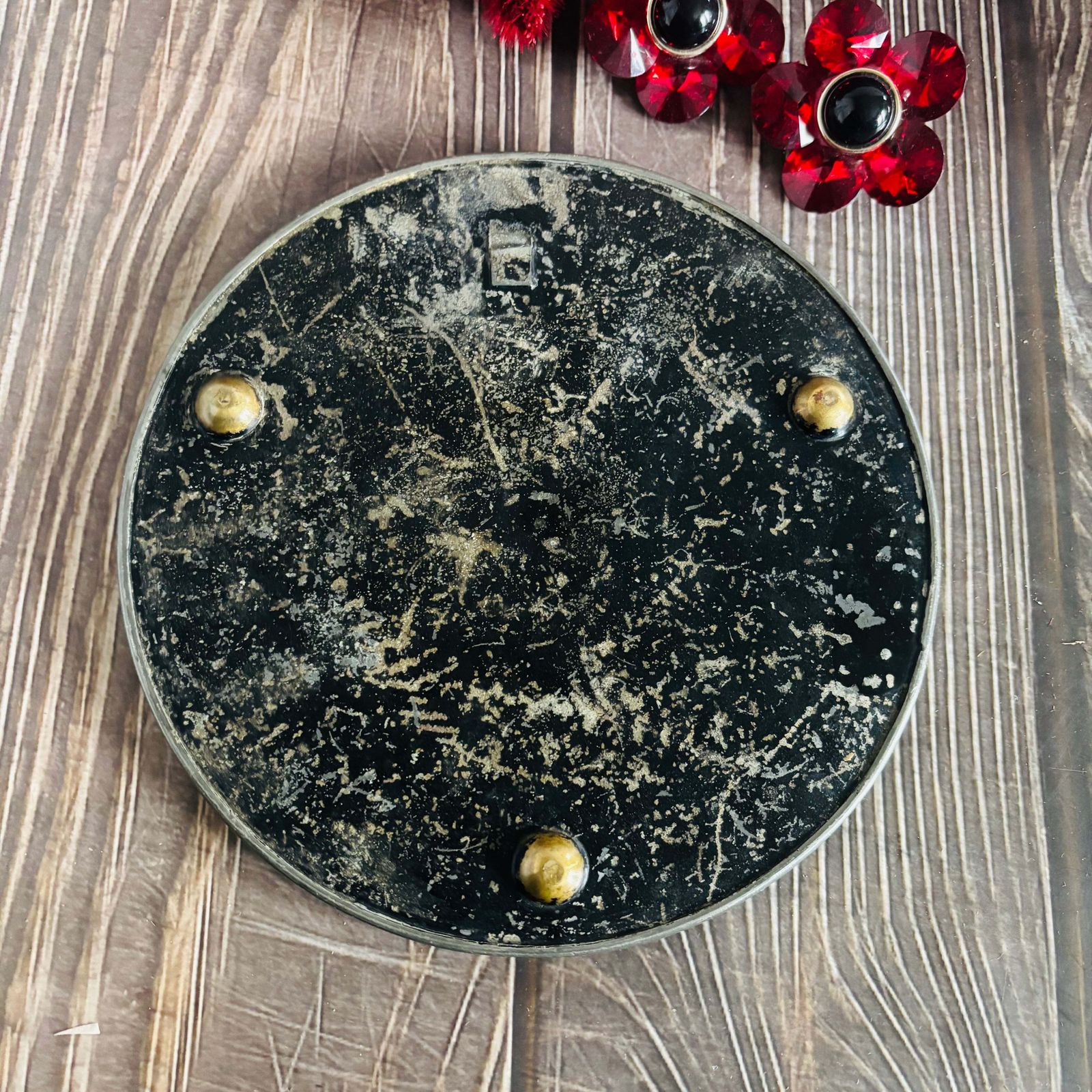 Small Antique Sorcerers Mirror Display Mat photo vinterior