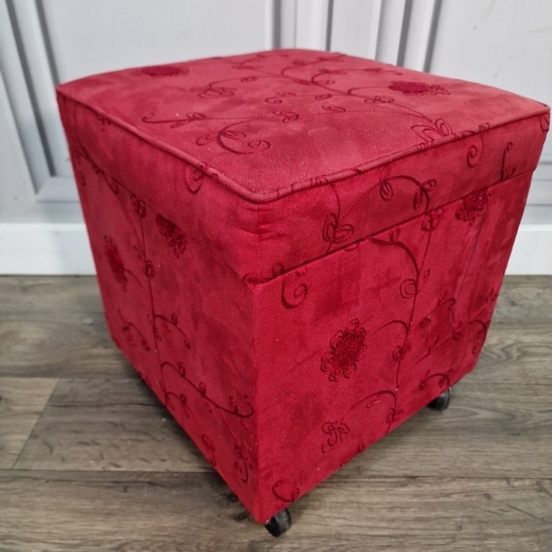 Vintage Ottoman Footstool Red Storage Foot Rest – Lift Up Lid Pouffe Retro photo furniture