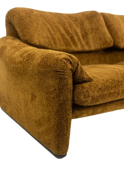 photo for sale Vico Magistretti. 2 Seater Sofa, “Maralunga” Model. 1970s.