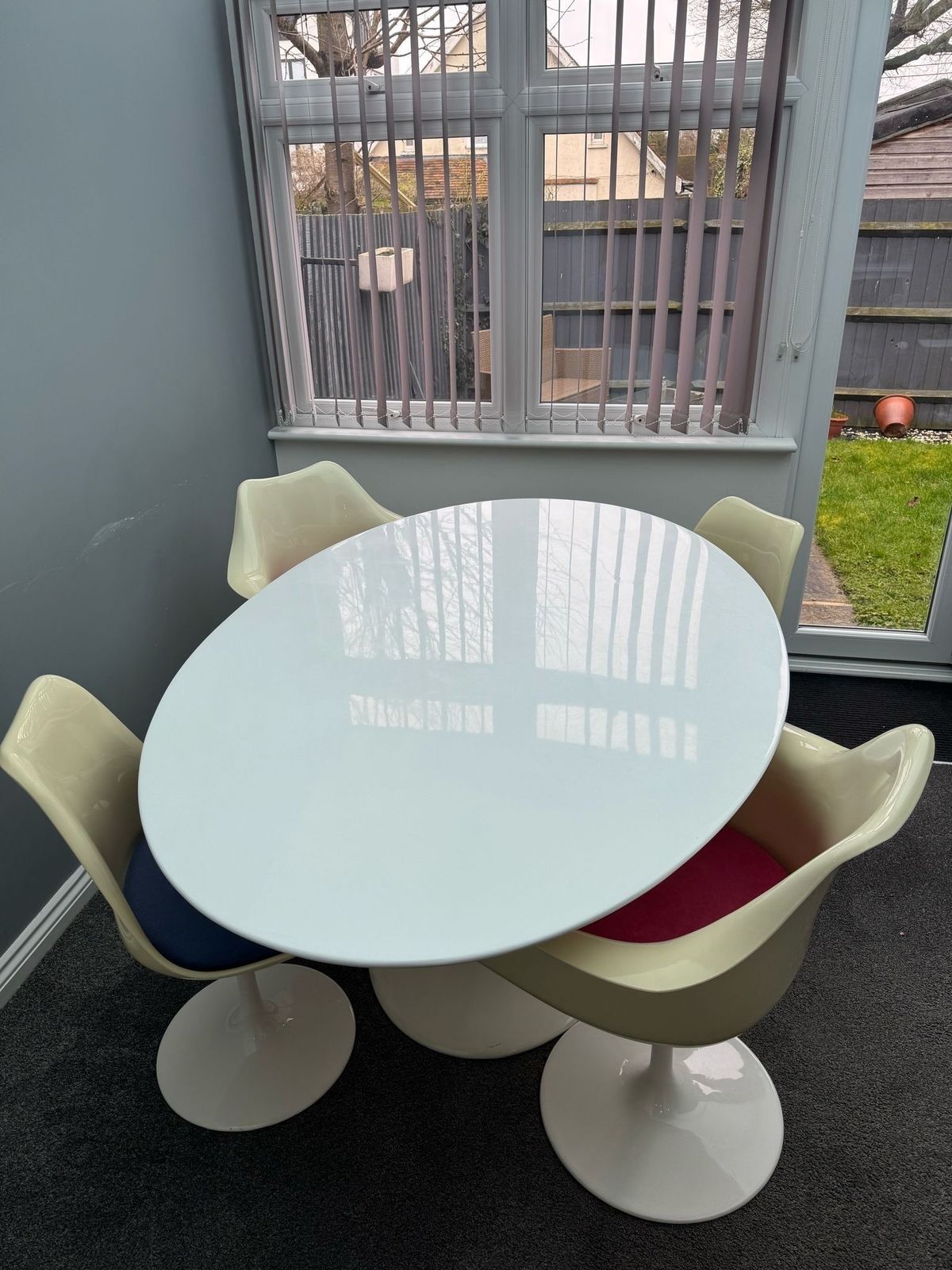 photo buy Rudi Bonzanini Tulip Dining Chairs & Dining Table