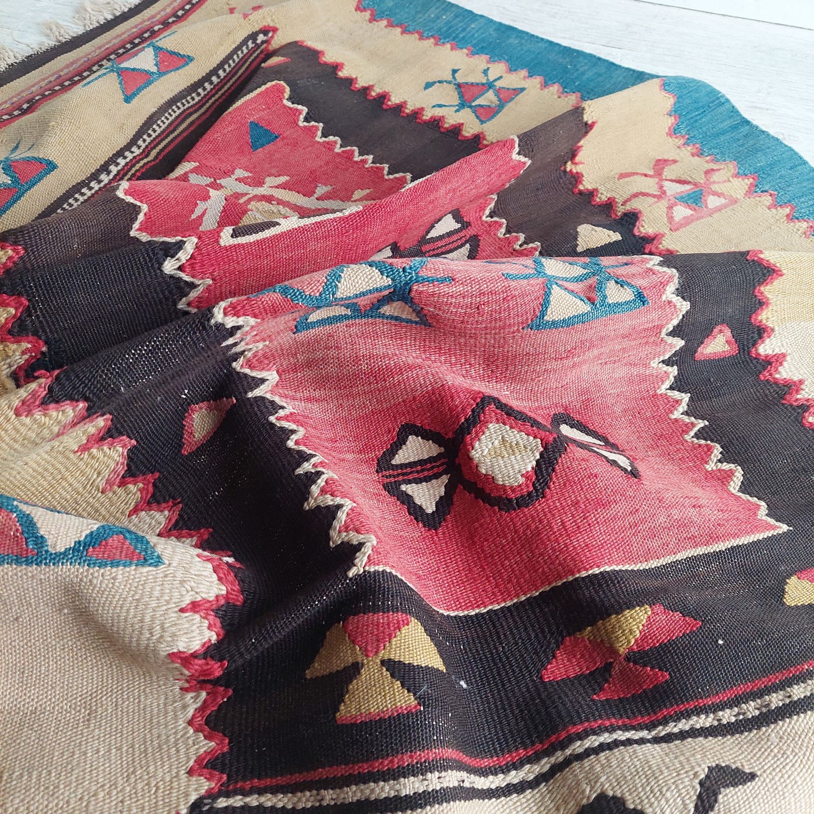 Vintage Traditional Turkish Kilim Rug Mid Century Anatolian Ochre Red Blue Brown Kelim,  140x88cm photo 190.0
