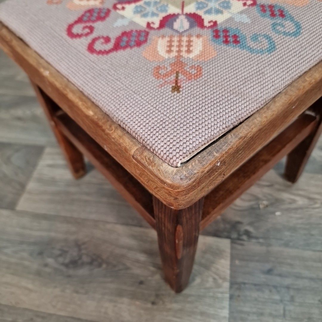 Small Vintage Upholstered Stool Foot Rest Solid Wood Floral Needlepoint Top photo buy