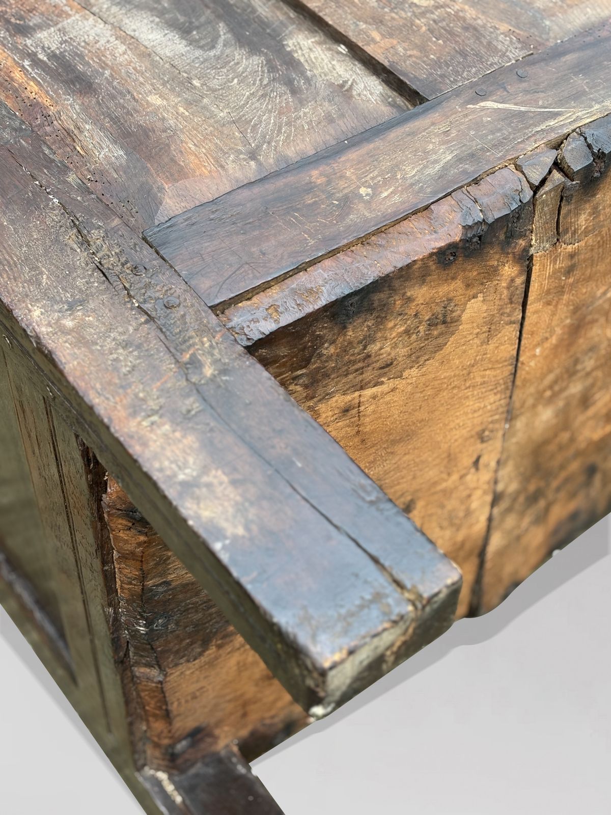 3360.0 17th Century Joined Oak Lancashire Coffer photo