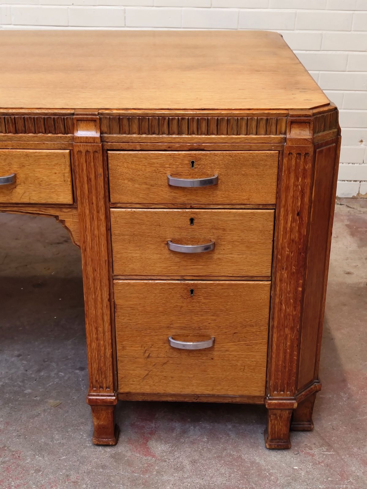 Imposing Golden Oak Art Deco Partners Desk By Waring & Gillows photo vinterior