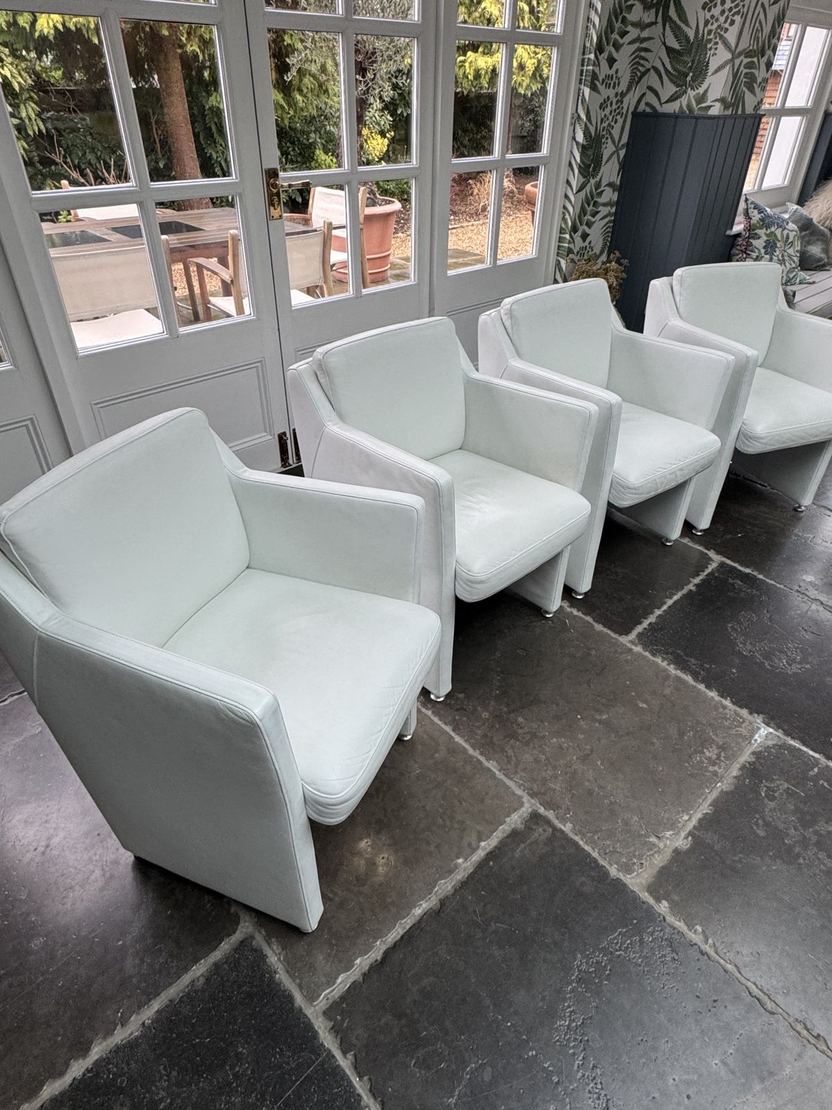 Set Of Four Rolf Benz White Leather Chairs photo furniture