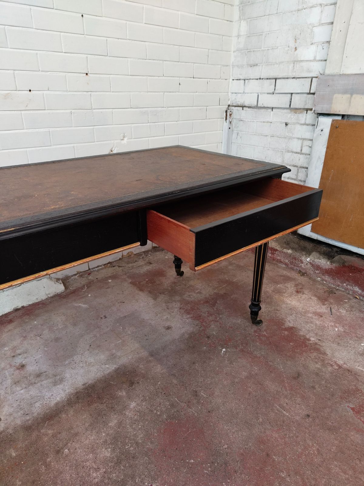 Antique Victorian English Aesthetic Movement Ebonised Leather Top Library Writing Table photo vinterior