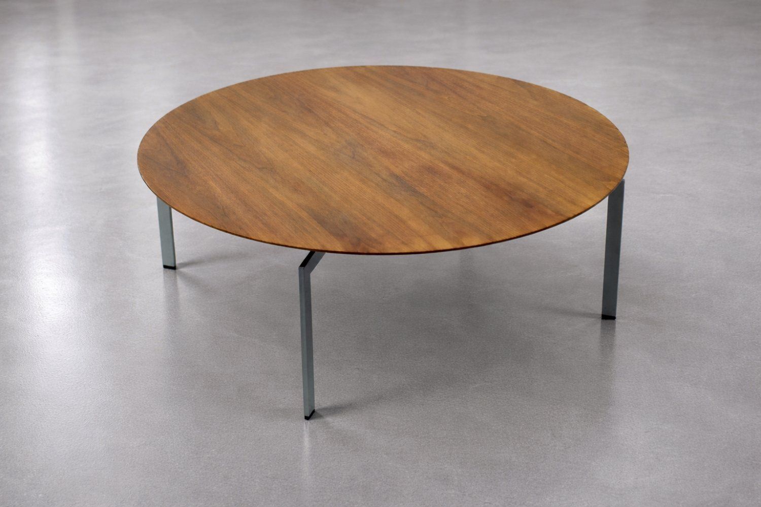 photo furniture Vintage Scandinavian Ronde Trippo Tafel Van Ulla Christiansson Voor Karl Andersson & Söner, 2000